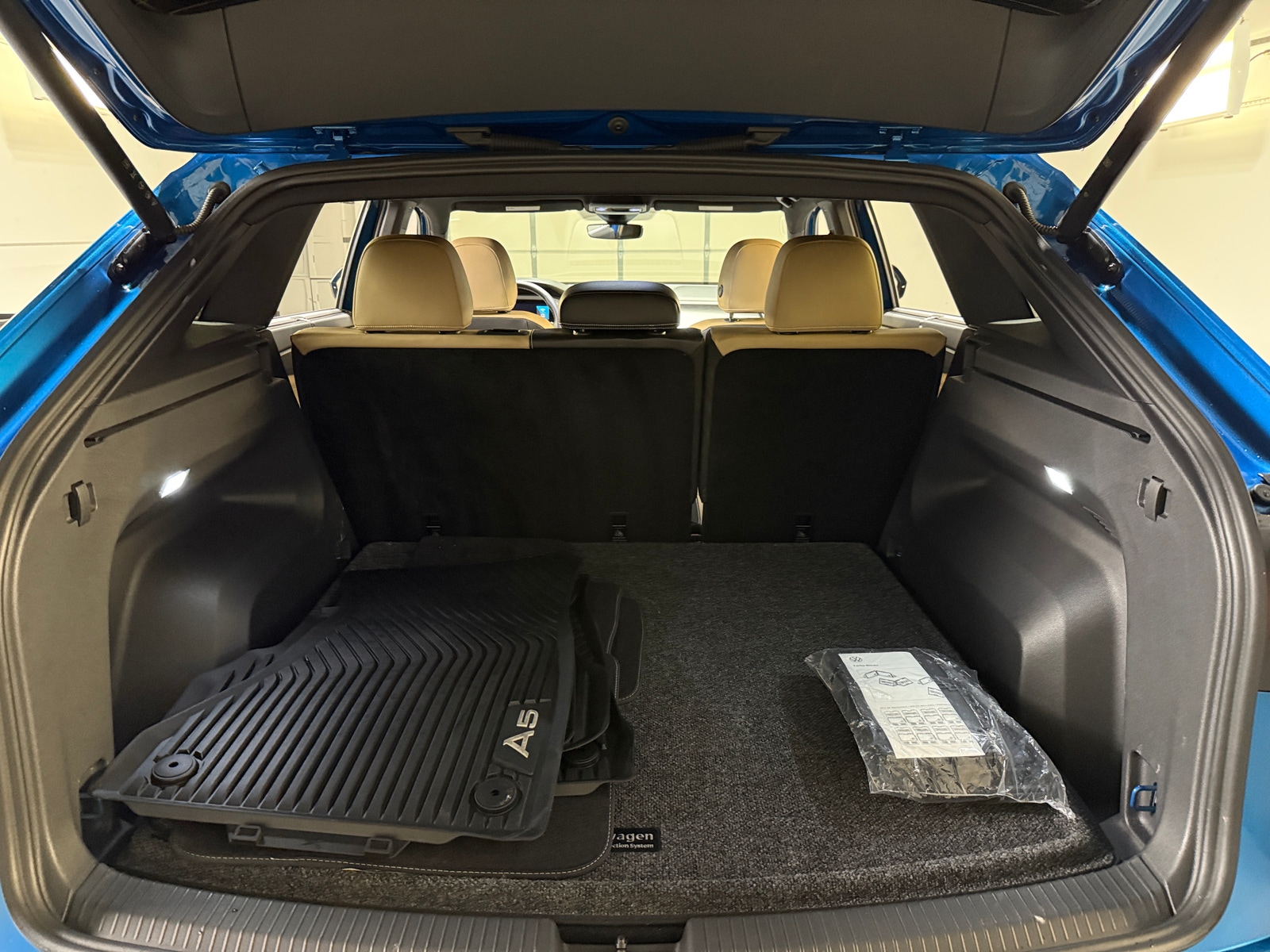 Thumbnail: 2024 Volkswagen Atlas - 6