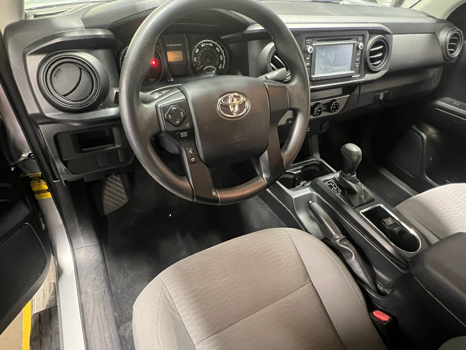 Thumbnail: 2017 Toyota Tacoma - 3