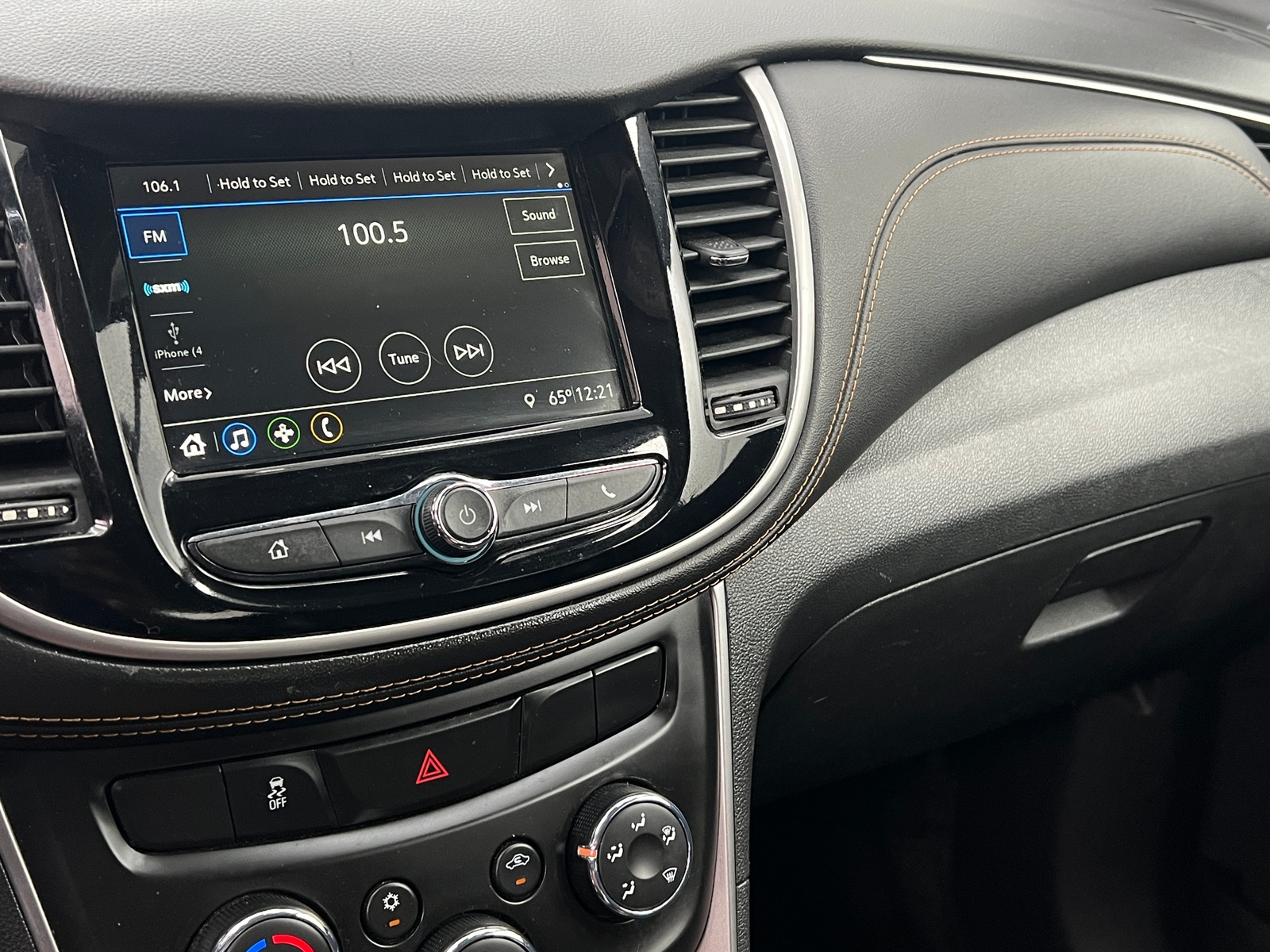 Thumbnail: 2019 Chevrolet Trax - 4