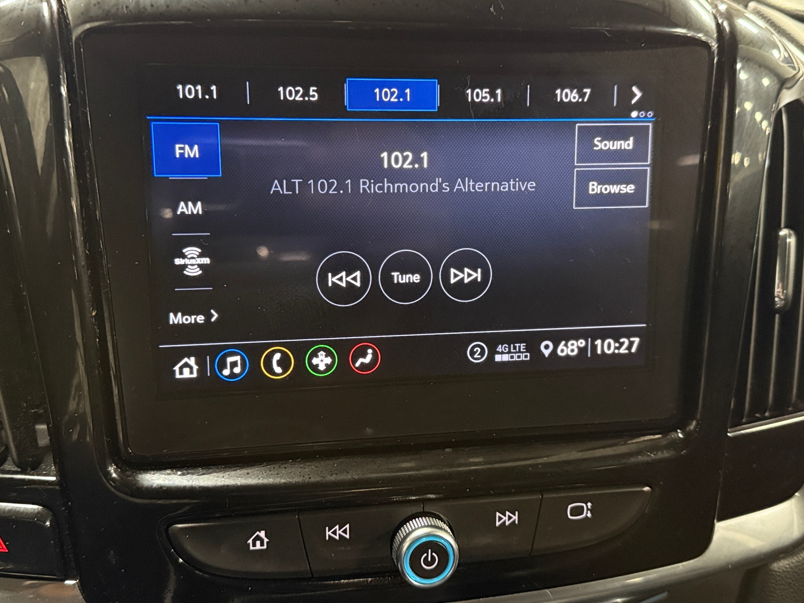 Thumbnail: 2021 Chevrolet Traverse - 3