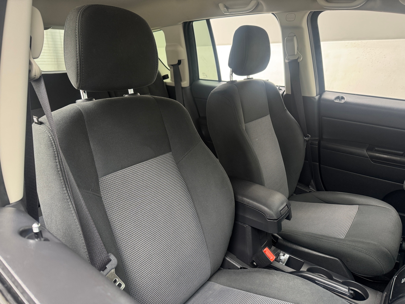 Thumbnail: 2016 Jeep Compass - 2