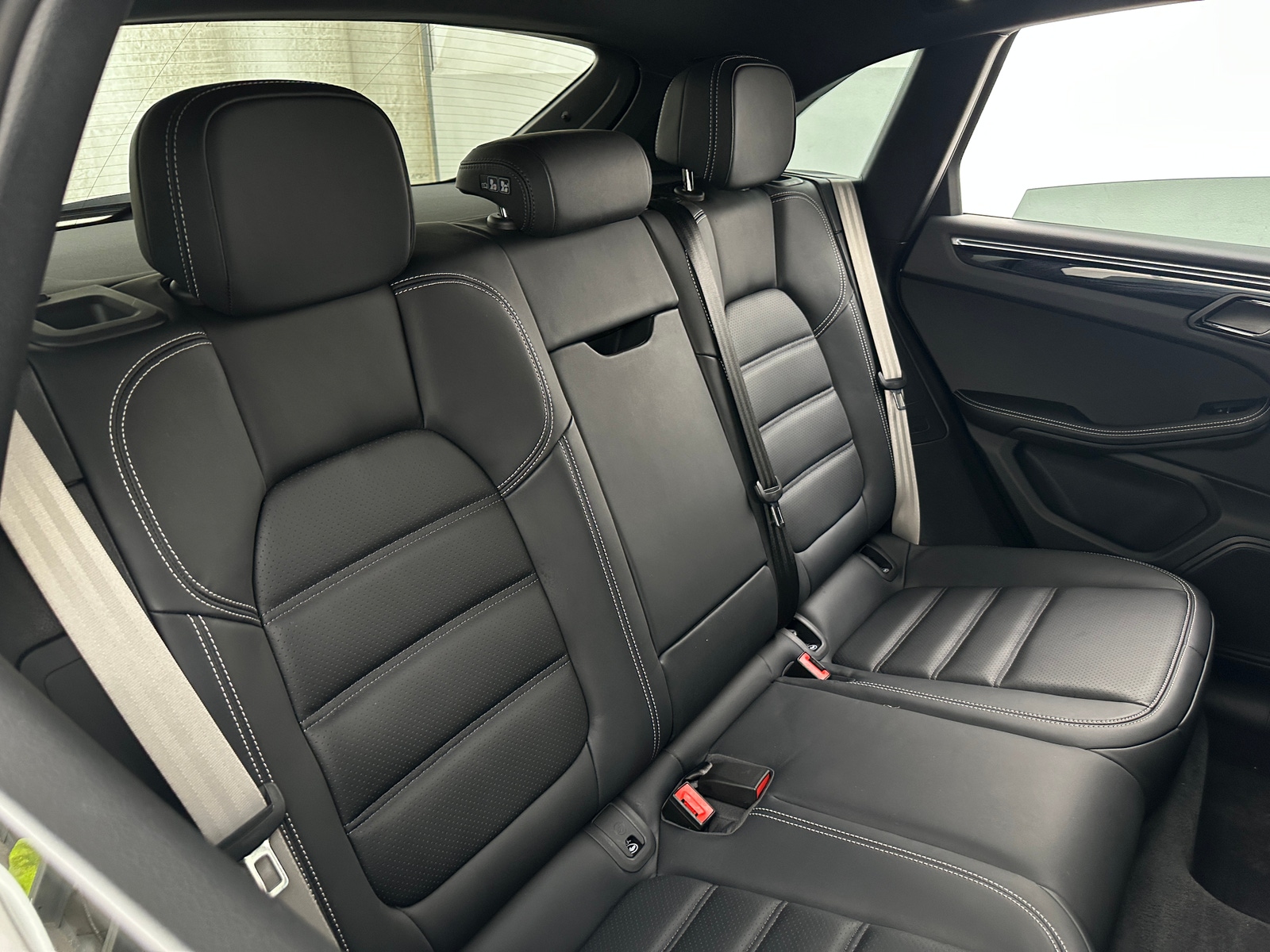 Thumbnail: 2024 Porsche Macan - 5