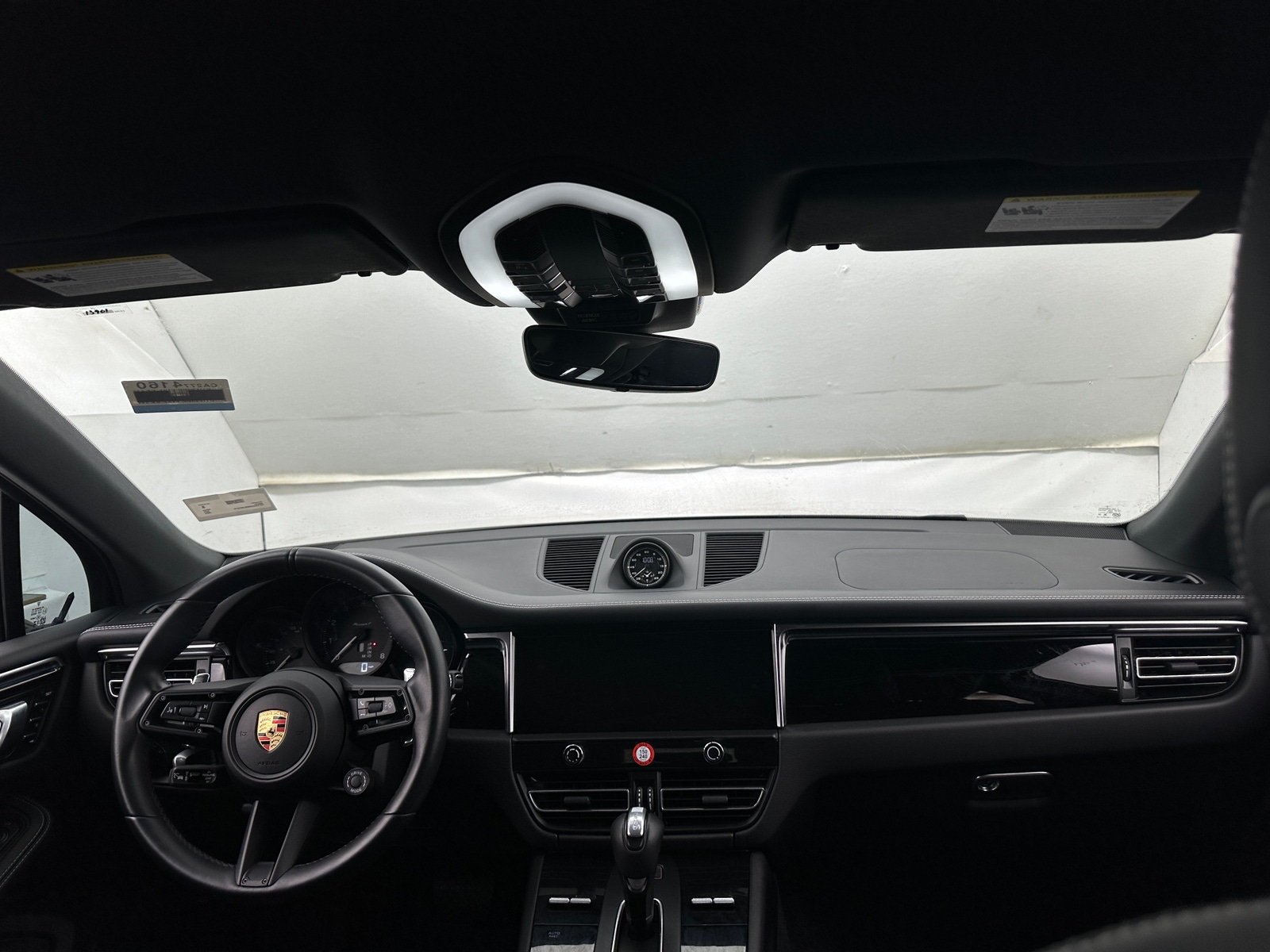 Thumbnail: 2024 Porsche Macan - 2