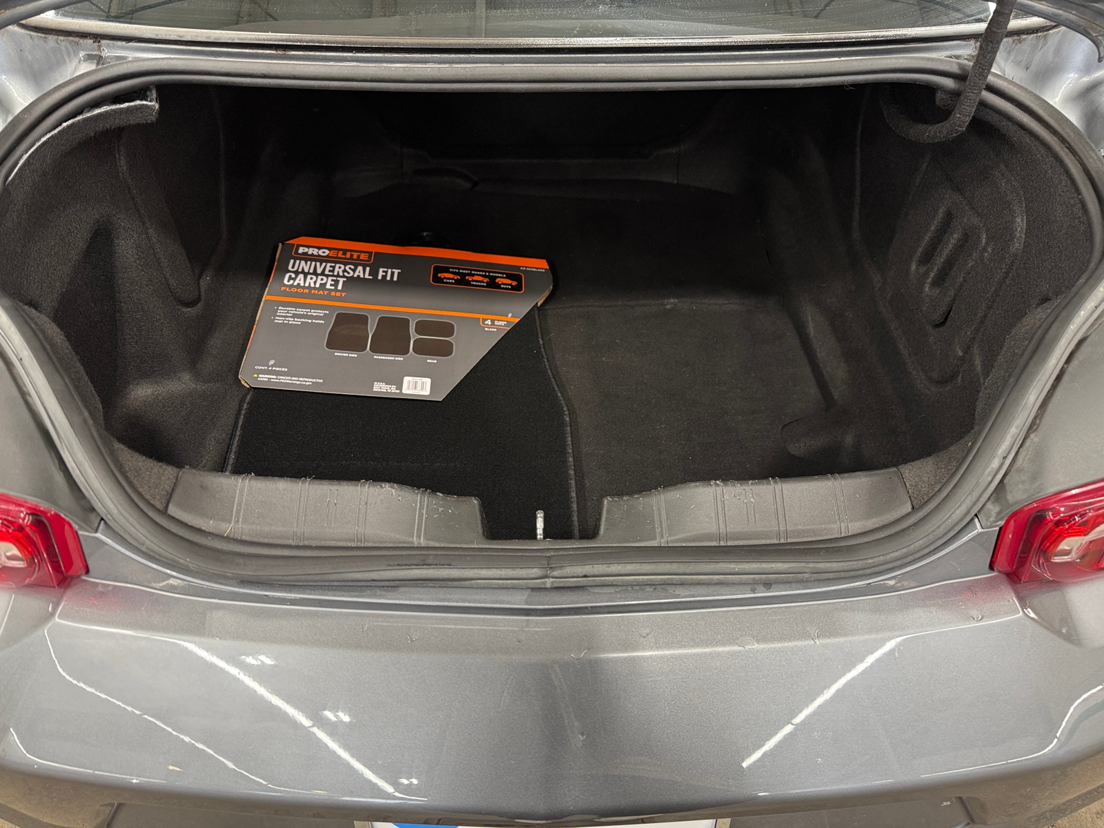 Thumbnail: 2019 Chevrolet Camaro - 6