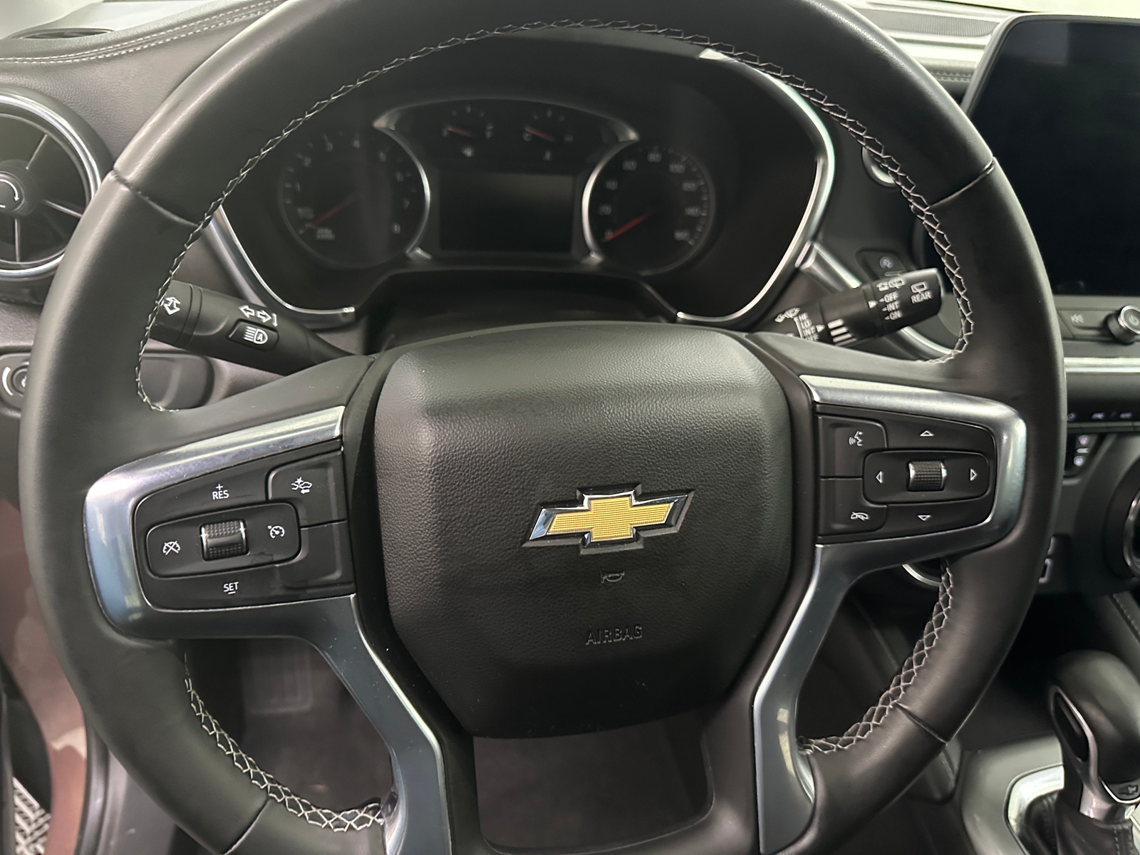 Thumbnail: 2023 Chevrolet Blazer - 4