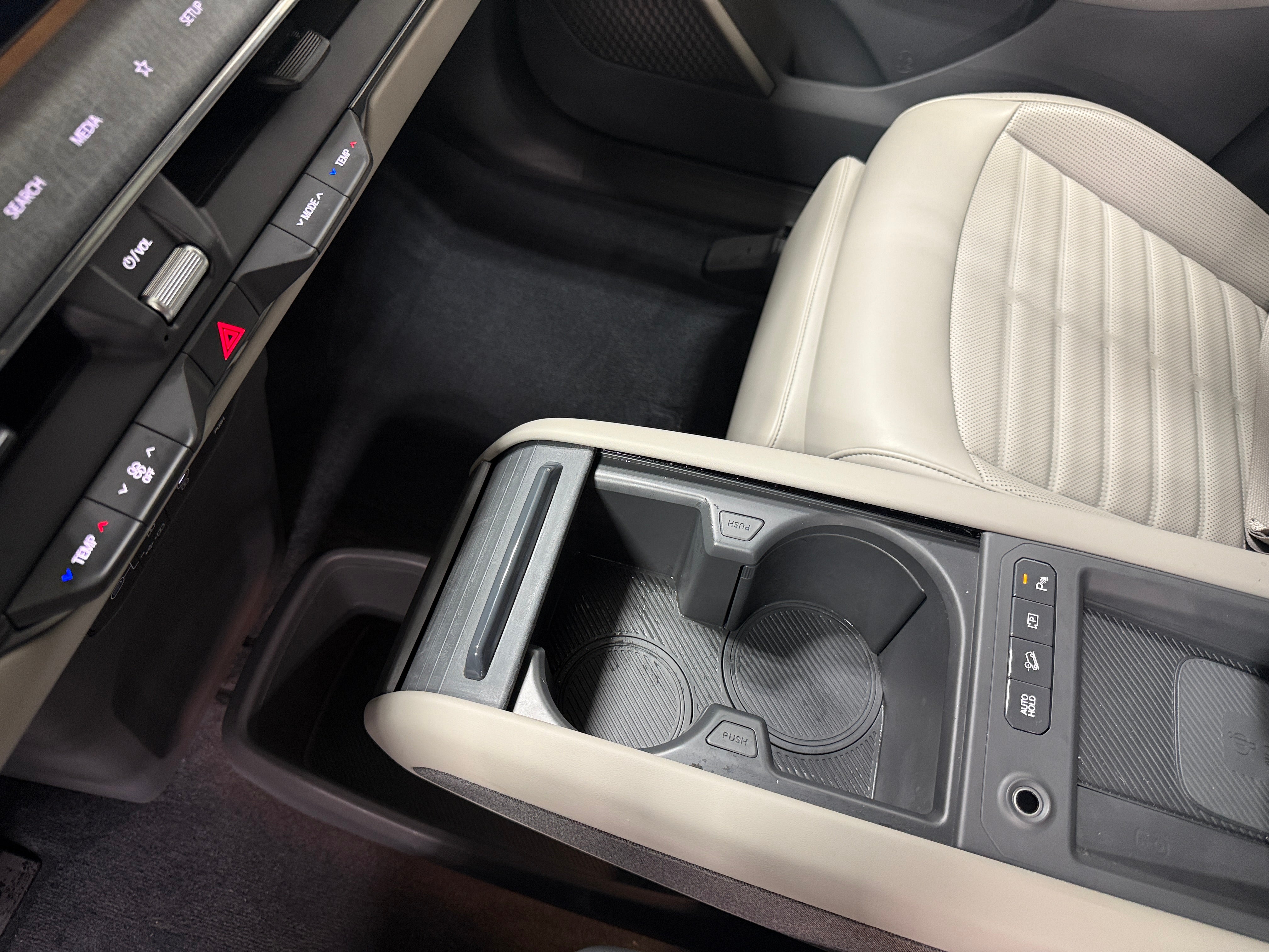 Image of 2024 Kia EV9 Land