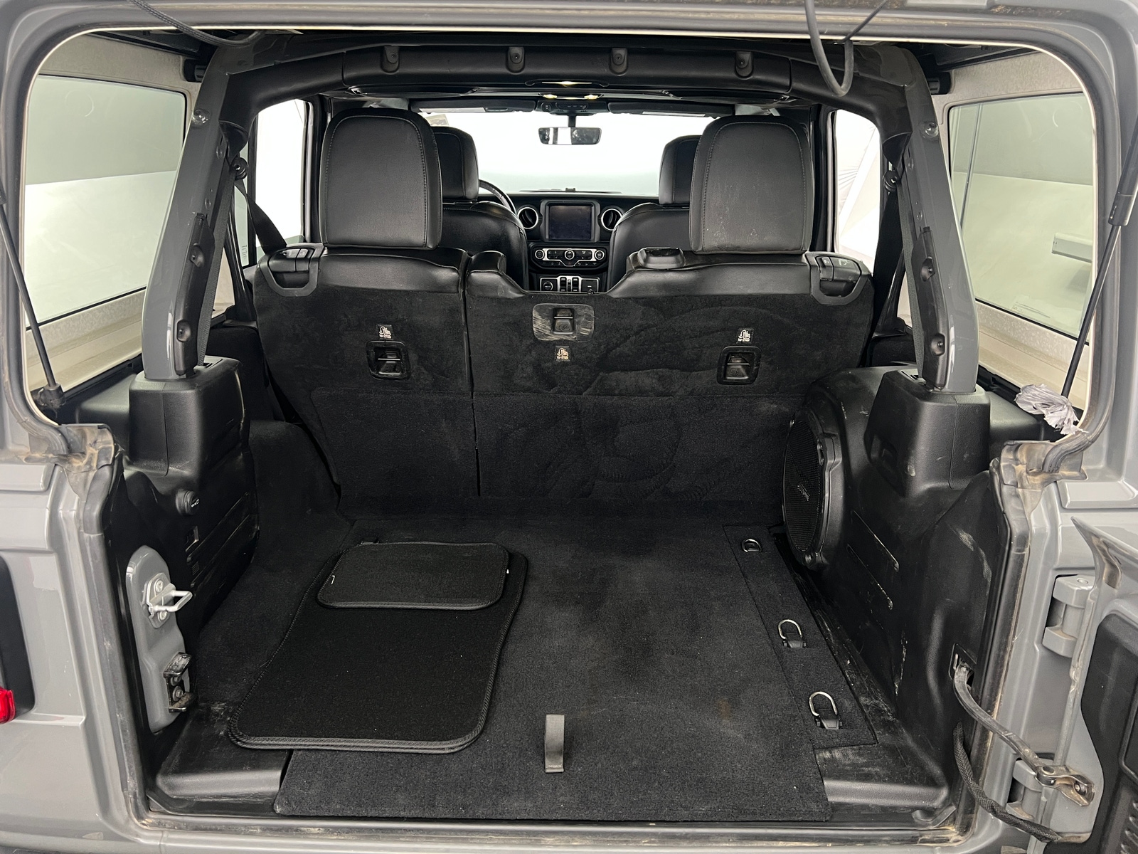 Thumbnail: 2019 Jeep Wrangler - 6