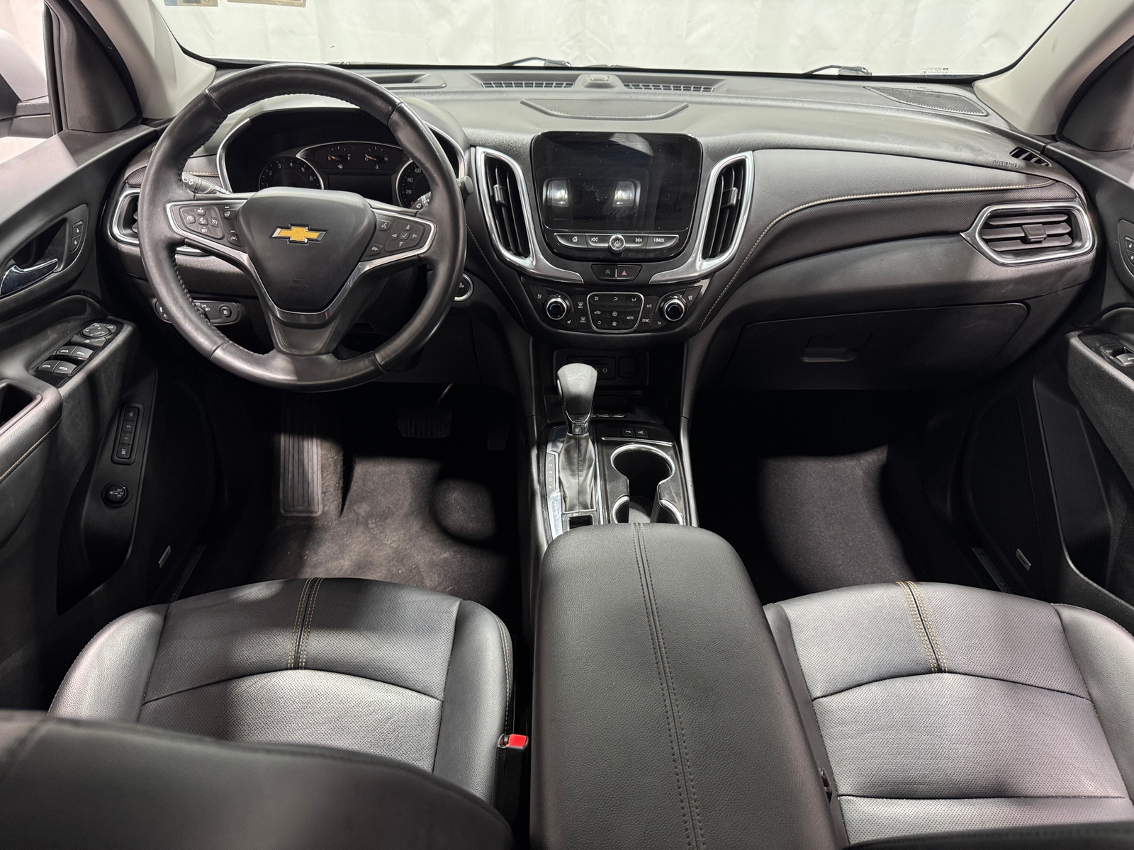 Thumbnail: 2022 Chevrolet Equinox - 2