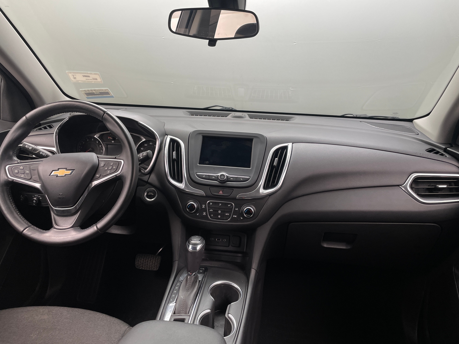 Thumbnail: 2019 Chevrolet Equinox - 3