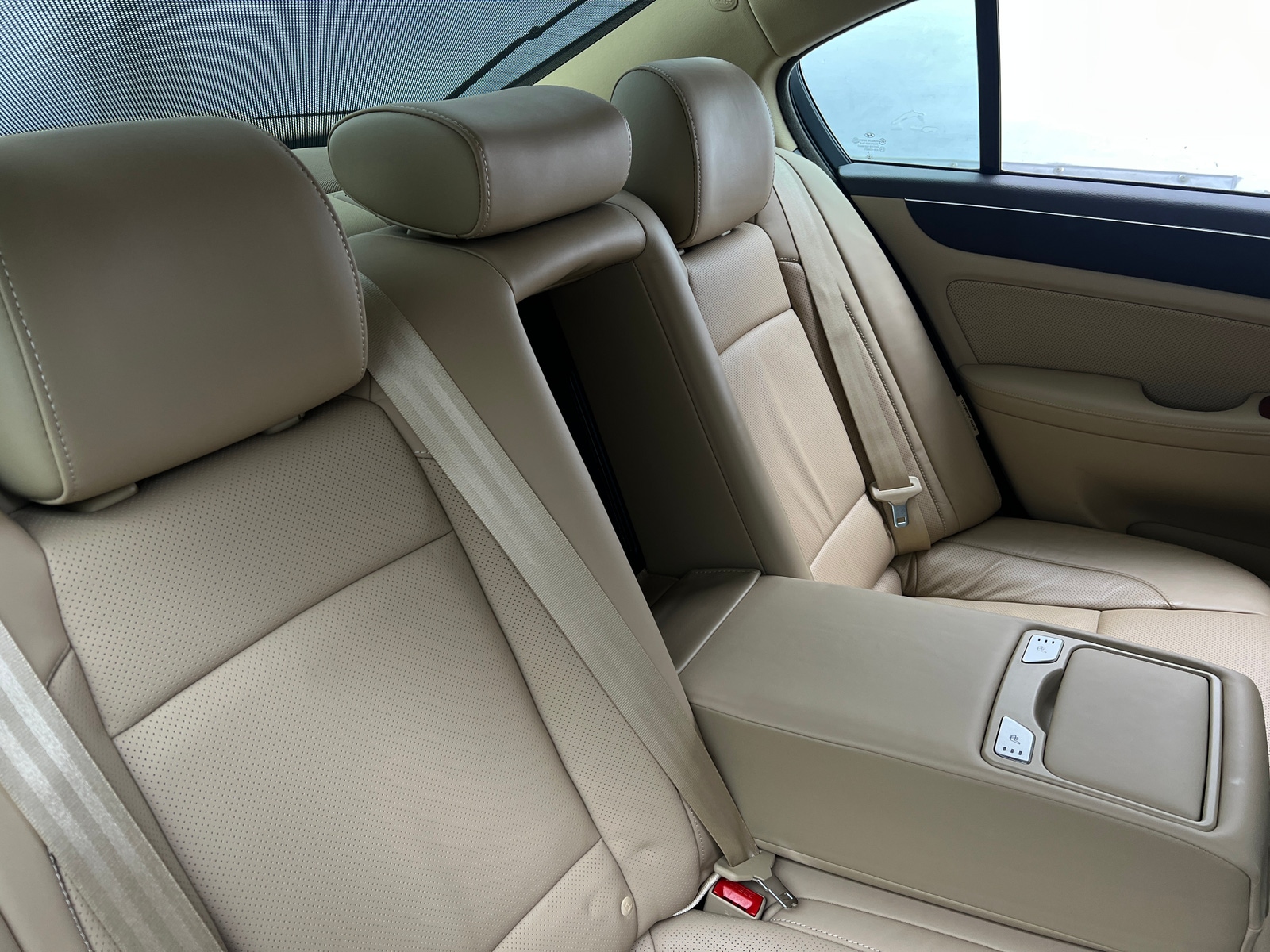 Thumbnail: 2014 Hyundai Genesis - 5