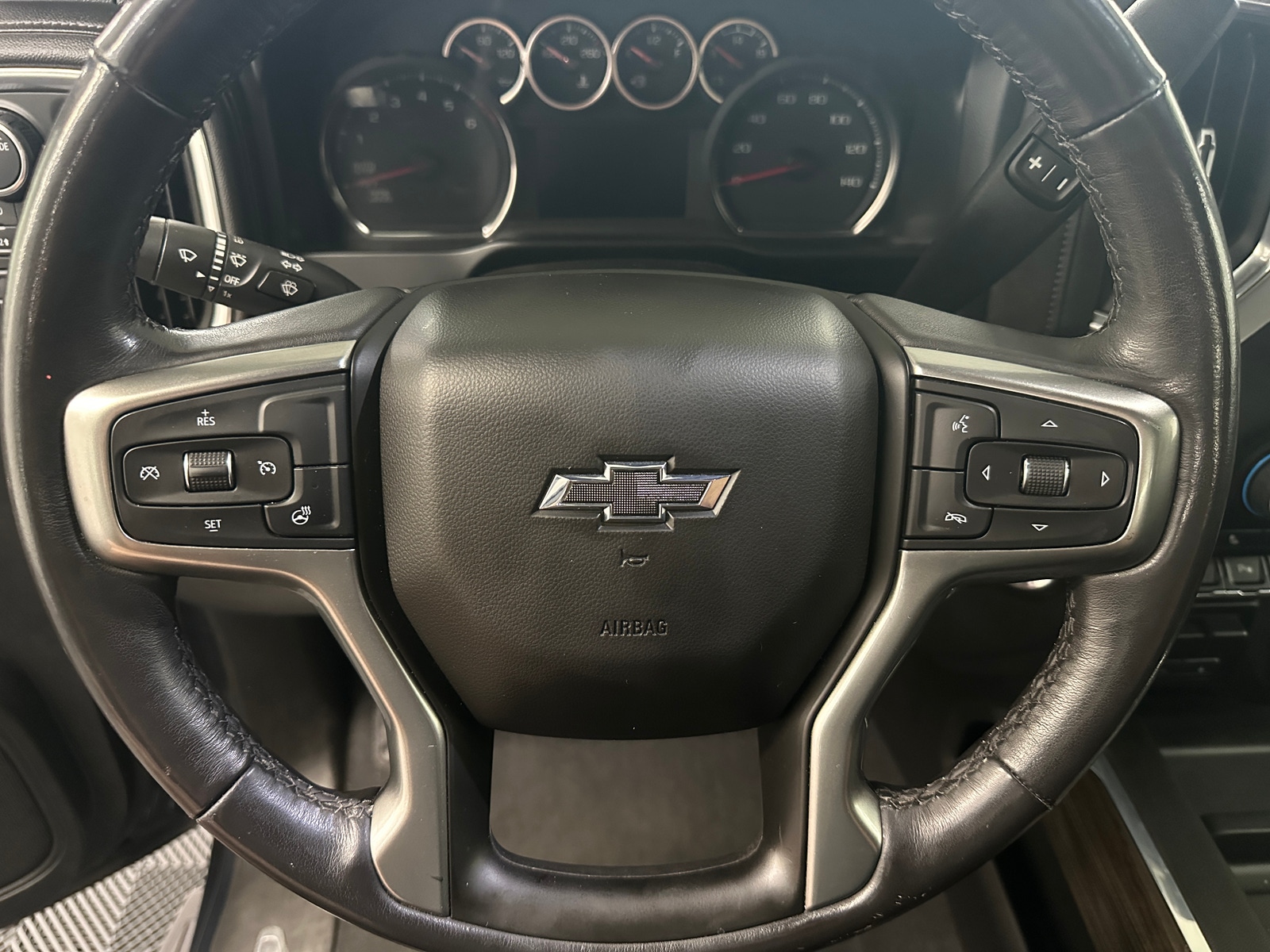 Thumbnail: 2020 Chevrolet Silverado 1500 - 5