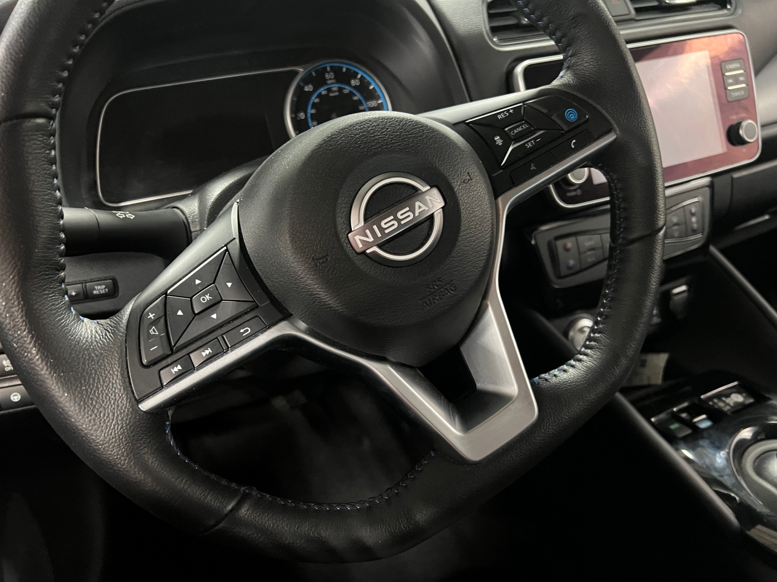 Thumbnail: 2024 Nissan Leaf - 5