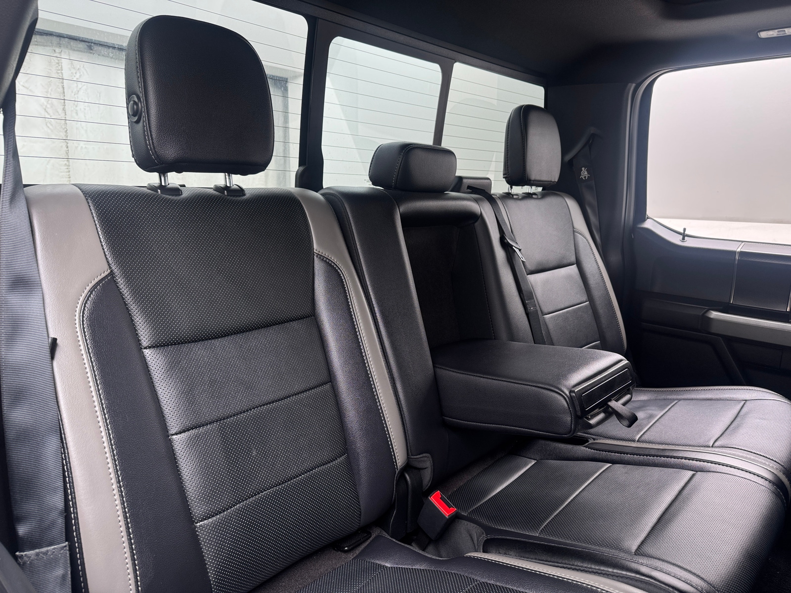 Thumbnail: 2018 Ford Econoline - 5