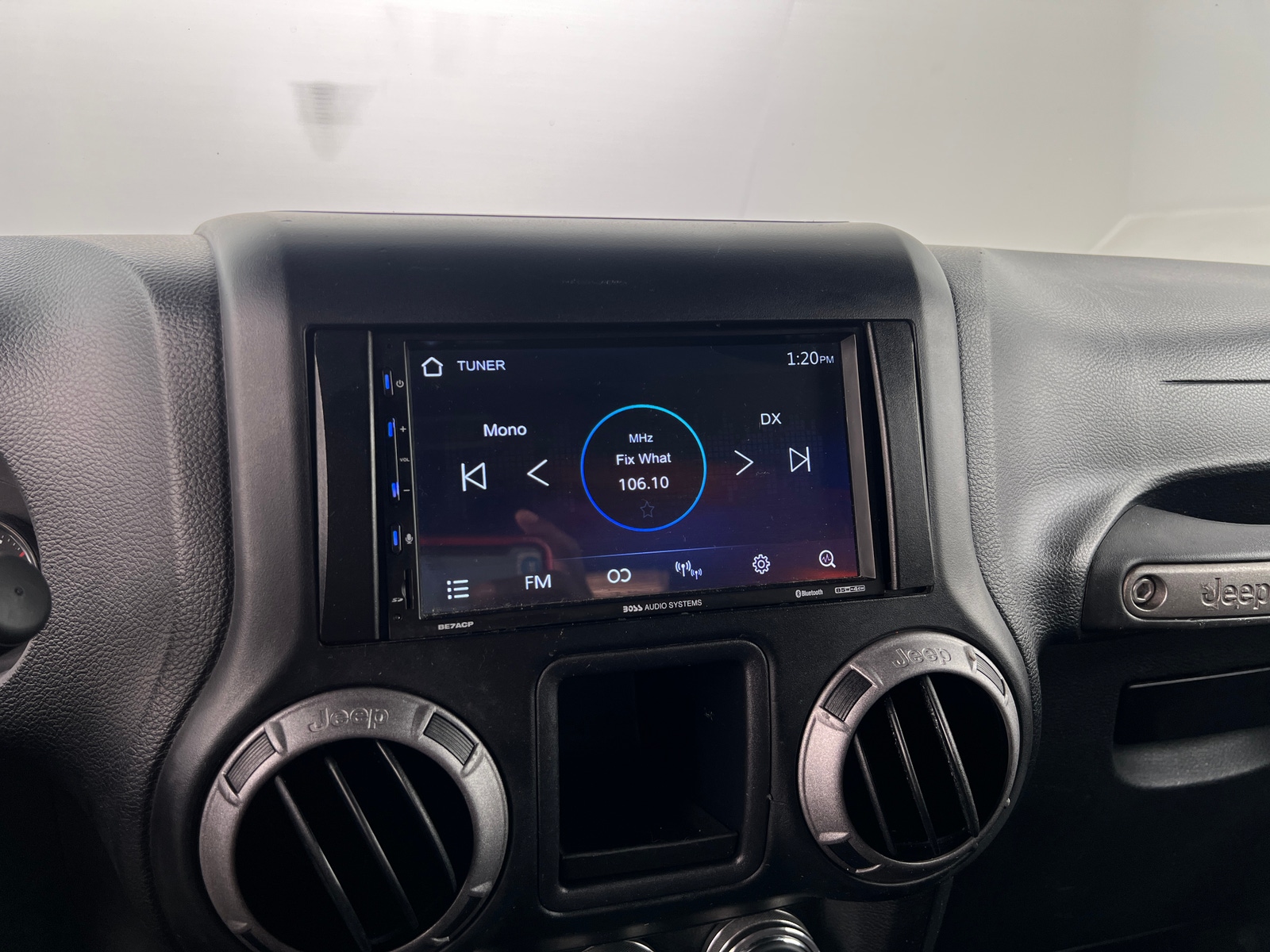 Thumbnail: 2013 Jeep Wrangler - 3