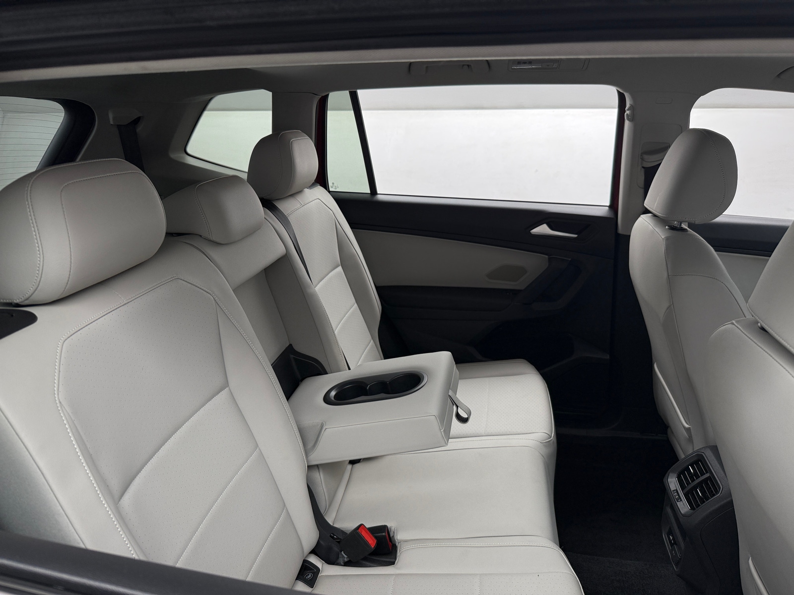 Thumbnail: 2019 Volkswagen Tiguan - 5