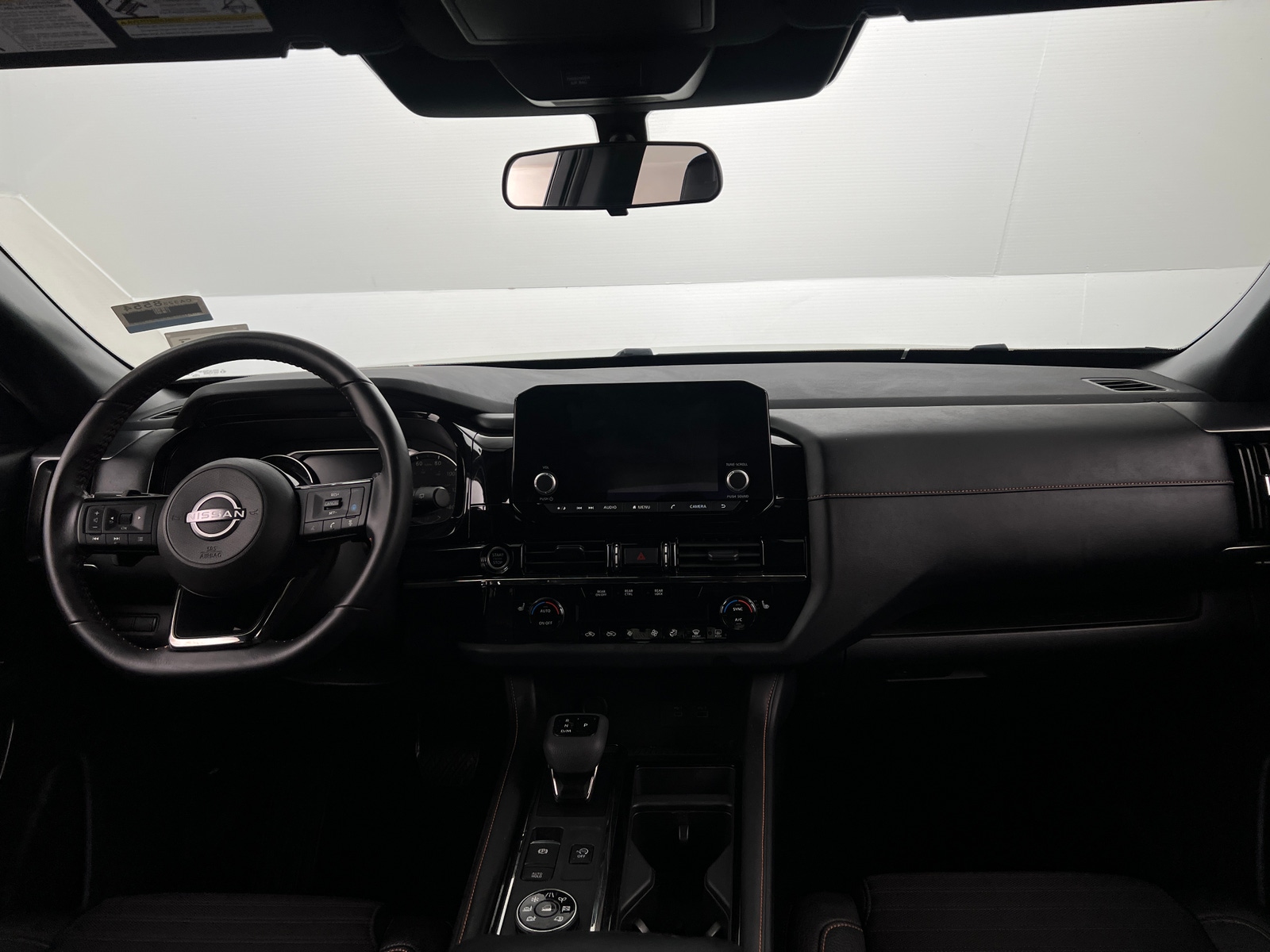 Thumbnail: 2023 Nissan Pathfinder - 2