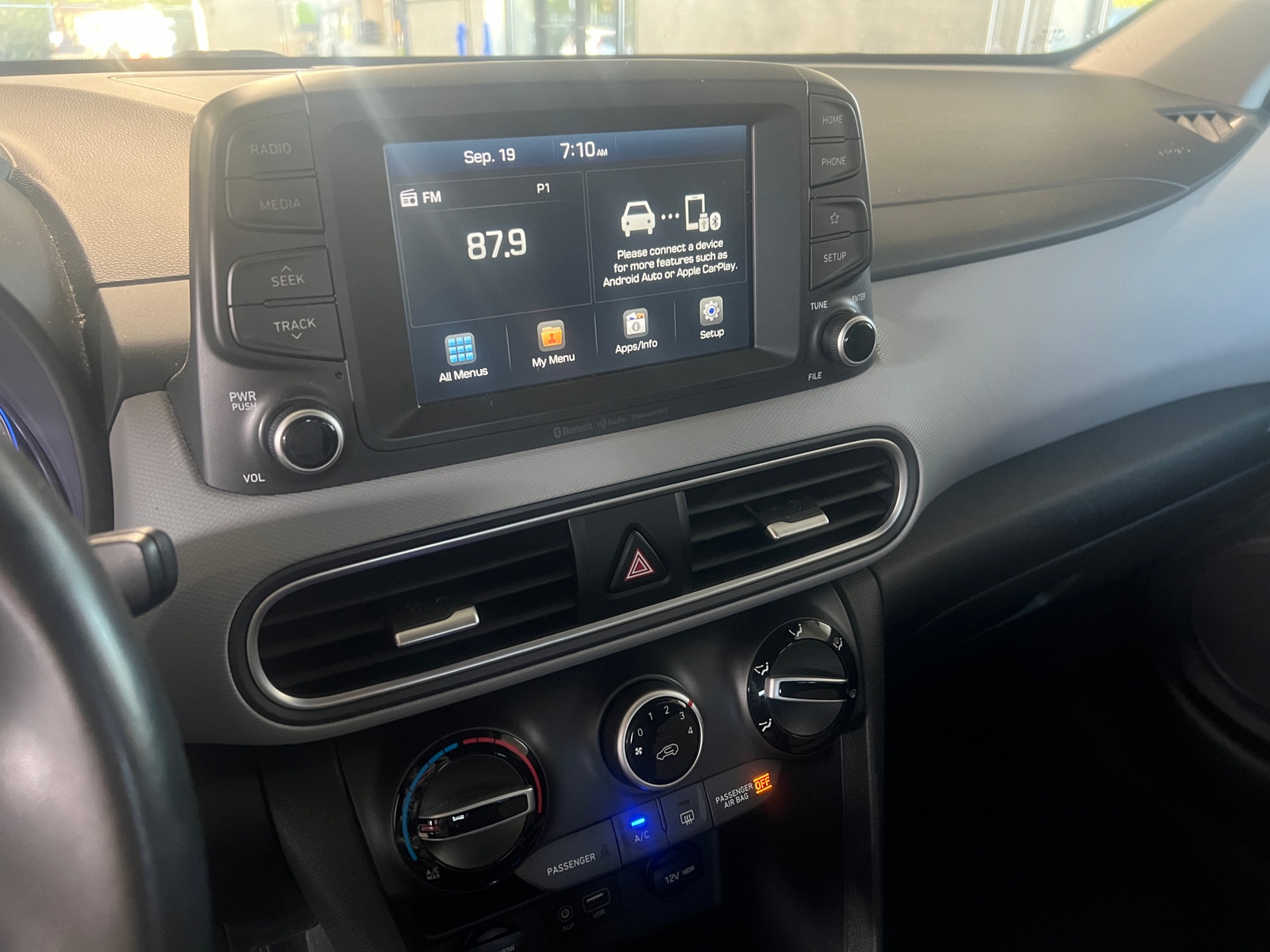 Thumbnail: 2018 Hyundai Kona - 4