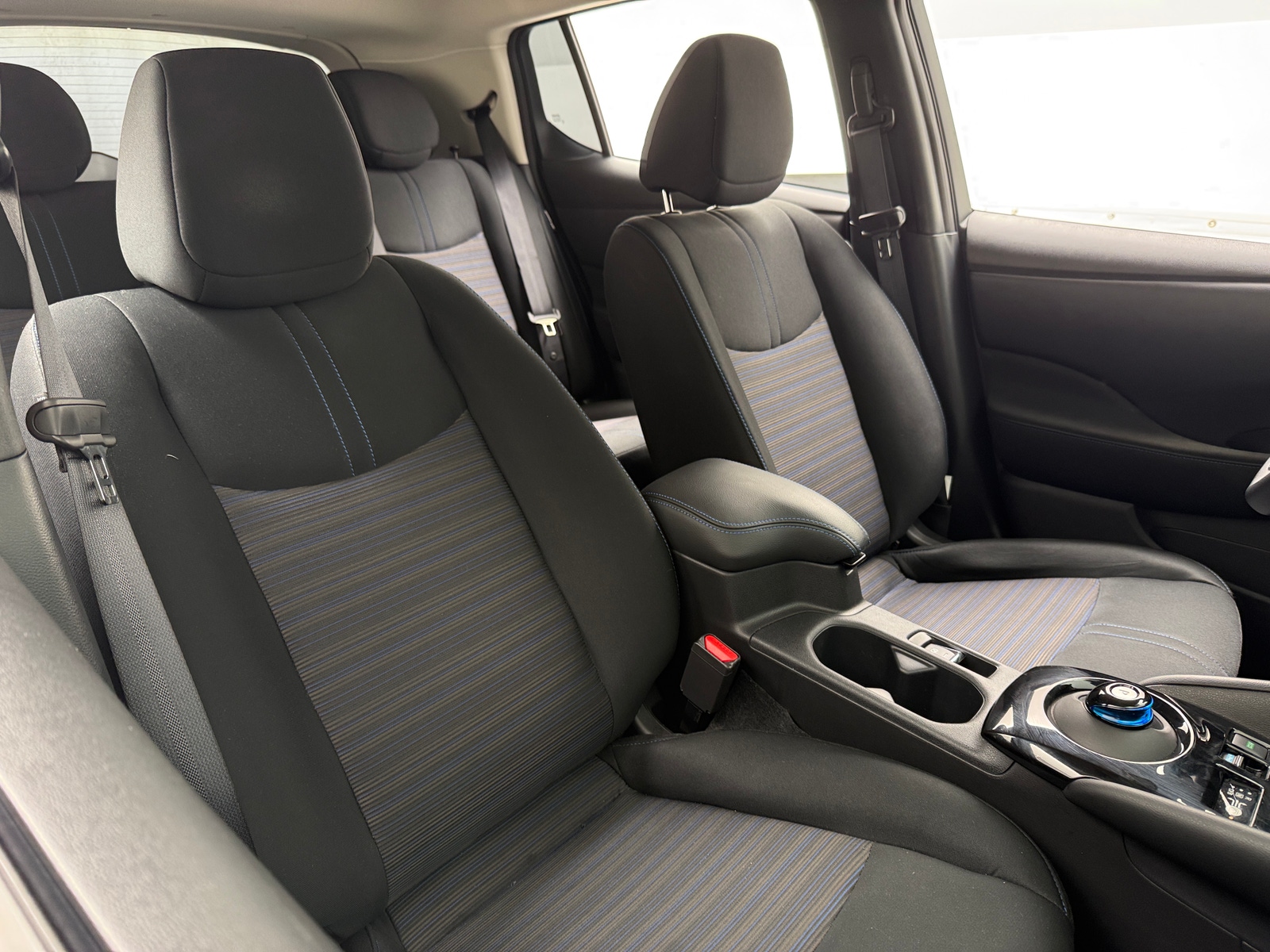 Thumbnail: 2025 Nissan Leaf - 2