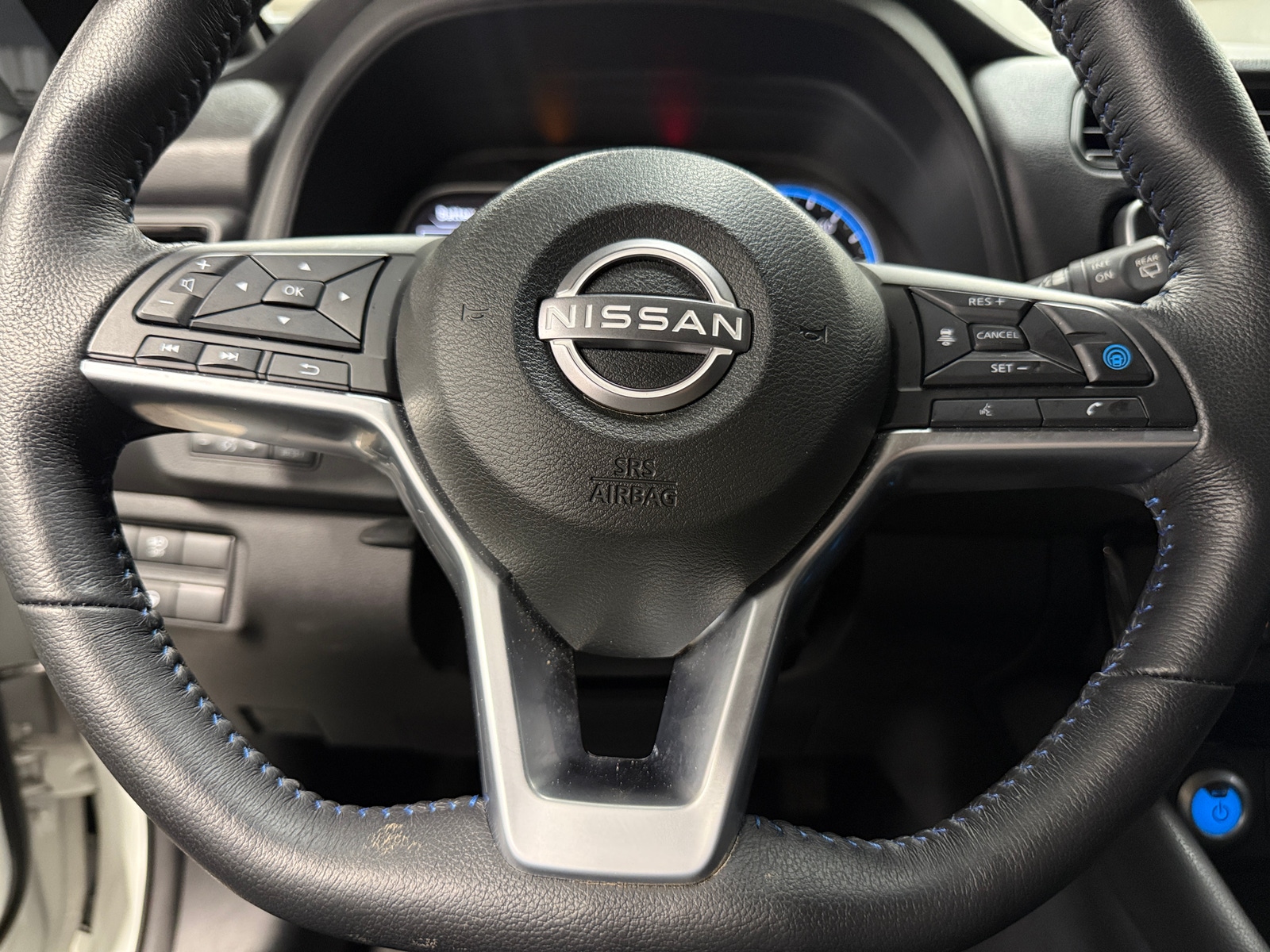 Thumbnail: 2025 Nissan Leaf - 5