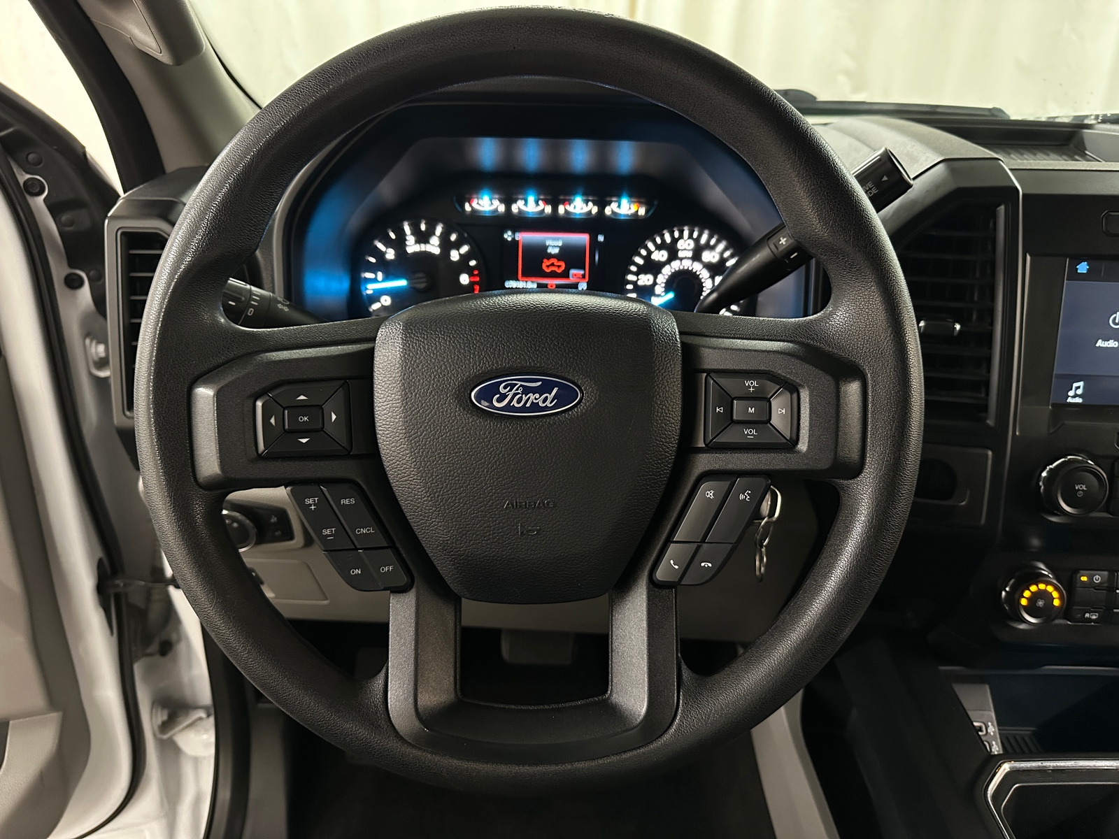 Thumbnail: 2019 Ford Econoline - 5