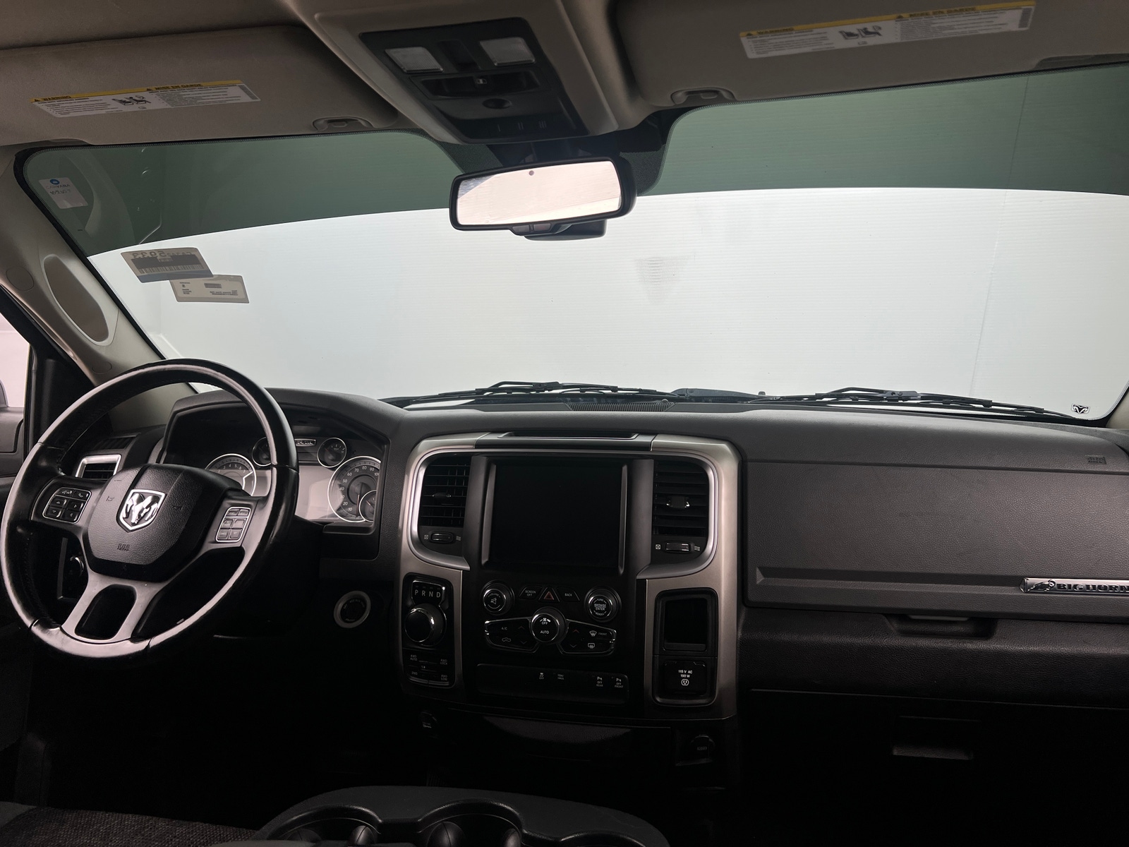 Thumbnail: 2019 RAM 1500 Classic - 3