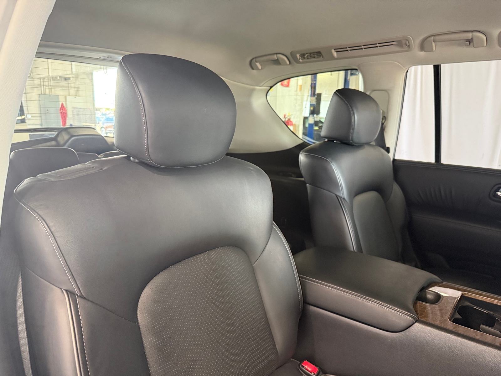 Thumbnail: 2017 INFINITI QX80 - 5