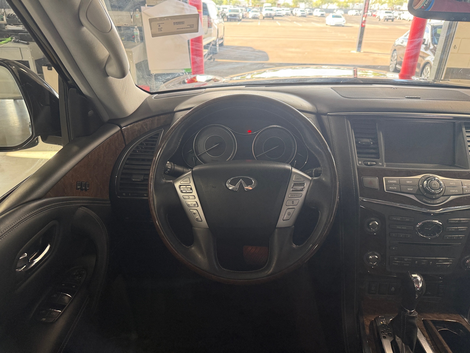 Thumbnail: 2017 INFINITI QX80 - 4