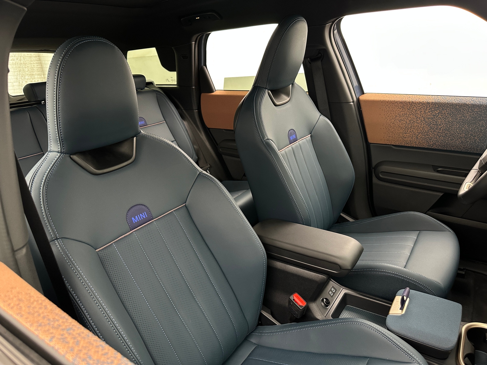 Thumbnail: 2025 MINI Cooper Countryman - 2