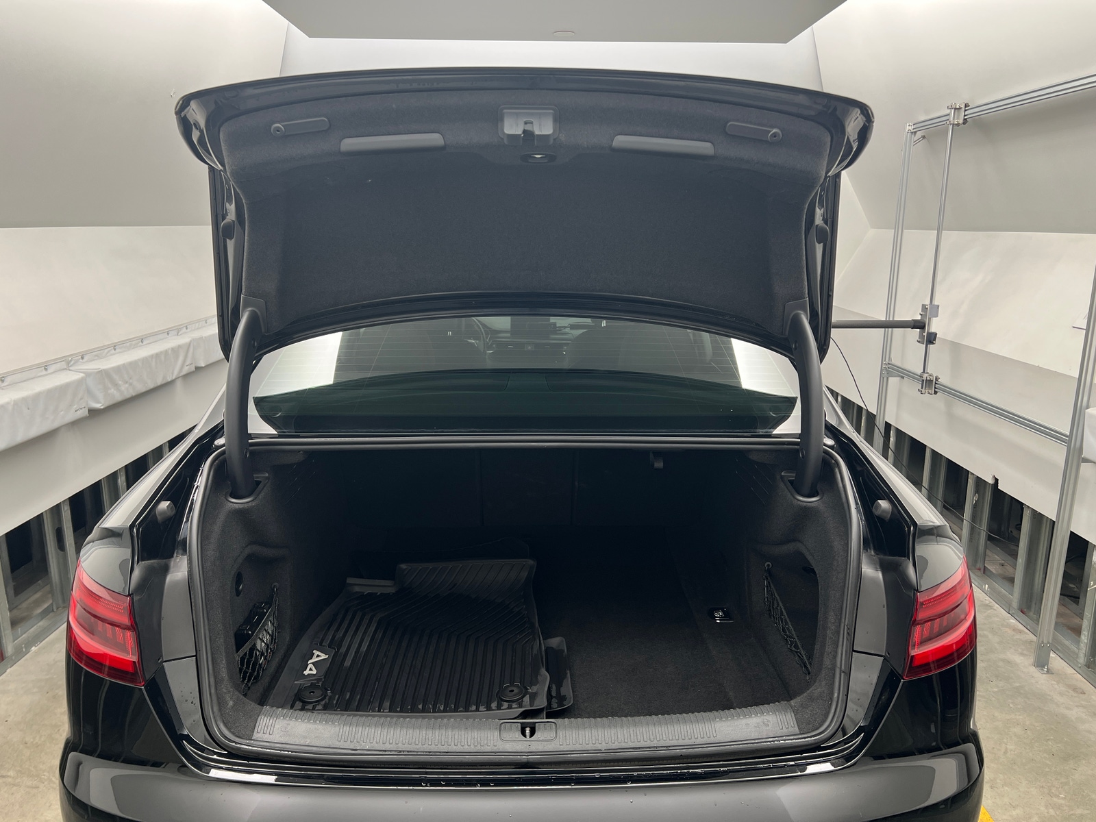 Thumbnail: 2018 Audi A4 - 6