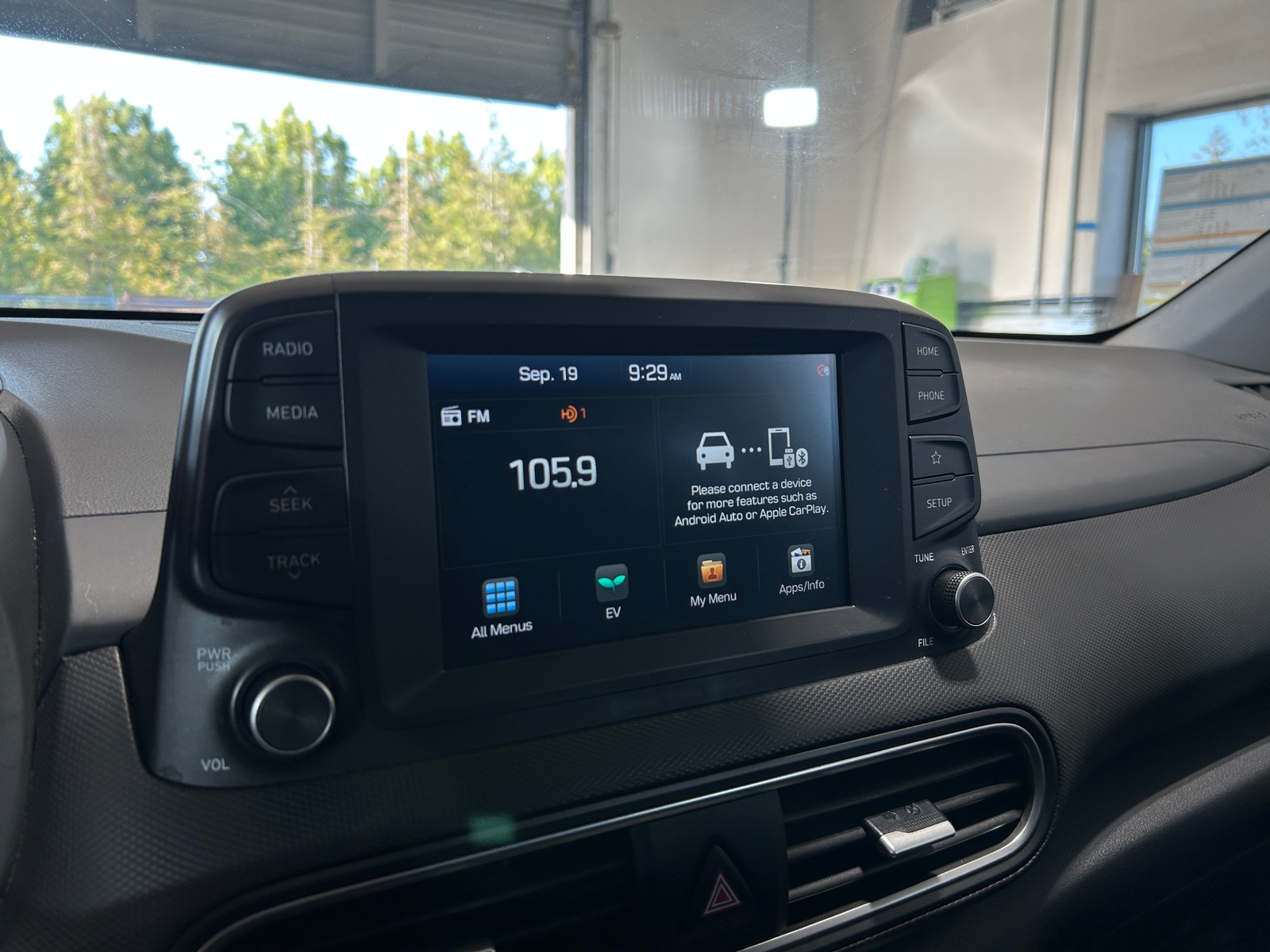 Thumbnail: 2020 Hyundai Kona - 4