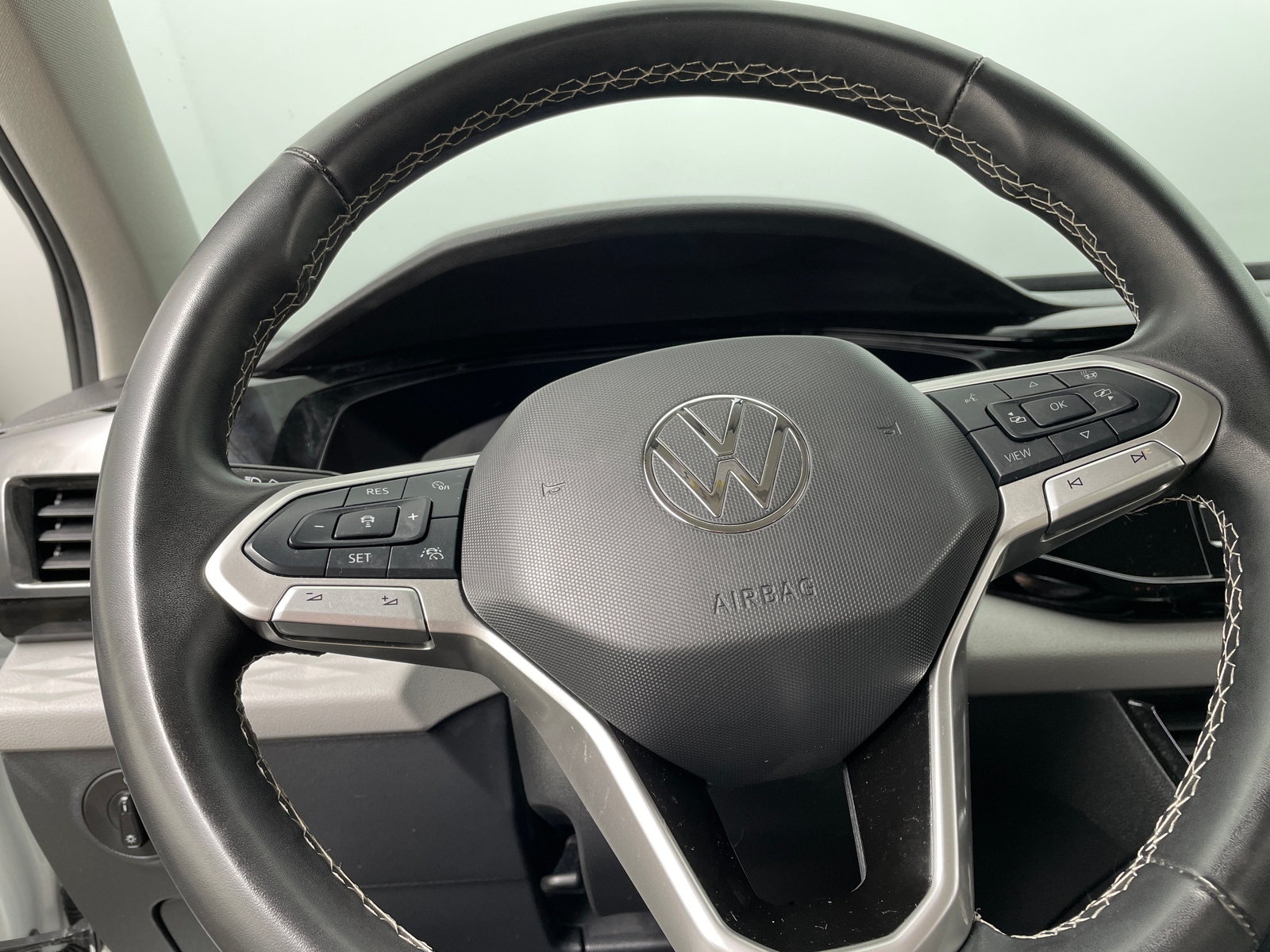 Thumbnail: 2024 Volkswagen Taos - 5