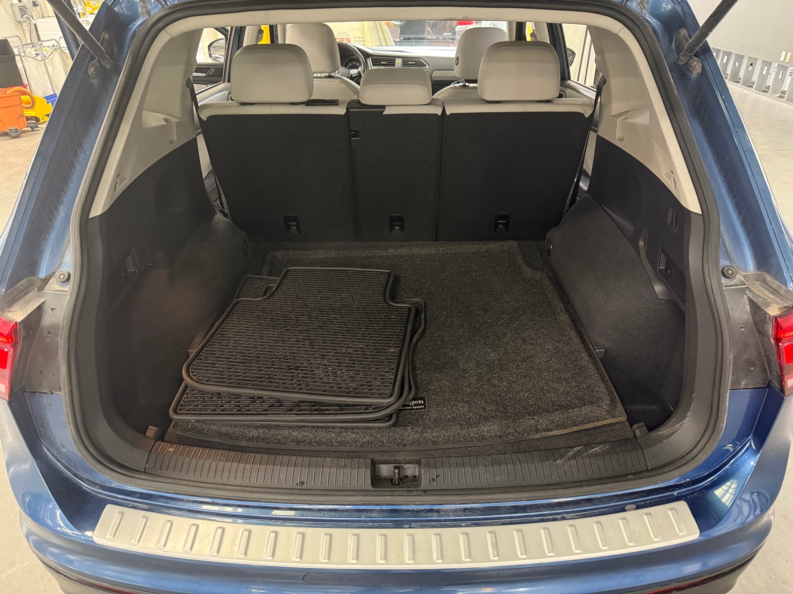 Thumbnail: 2019 Volkswagen Tiguan - 6