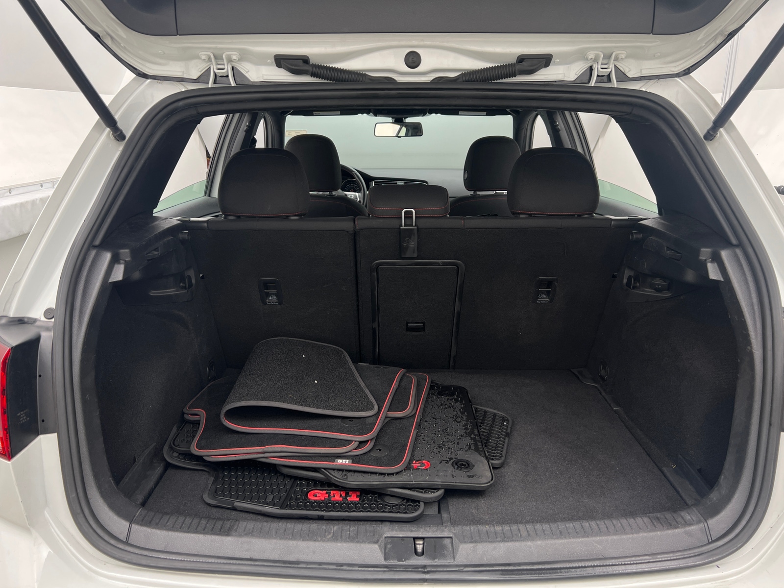 Thumbnail: 2019 Volkswagen Golf - 7
