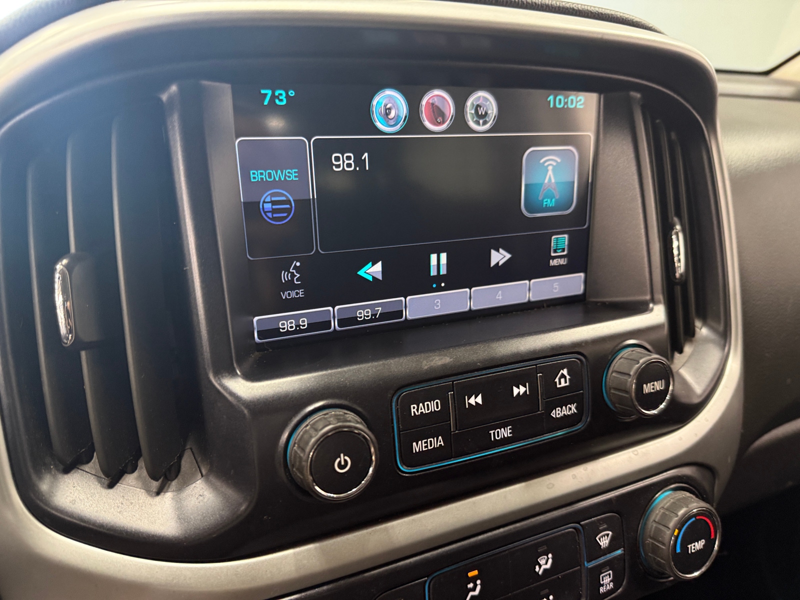 Thumbnail: 2015 Chevrolet Colorado - 4