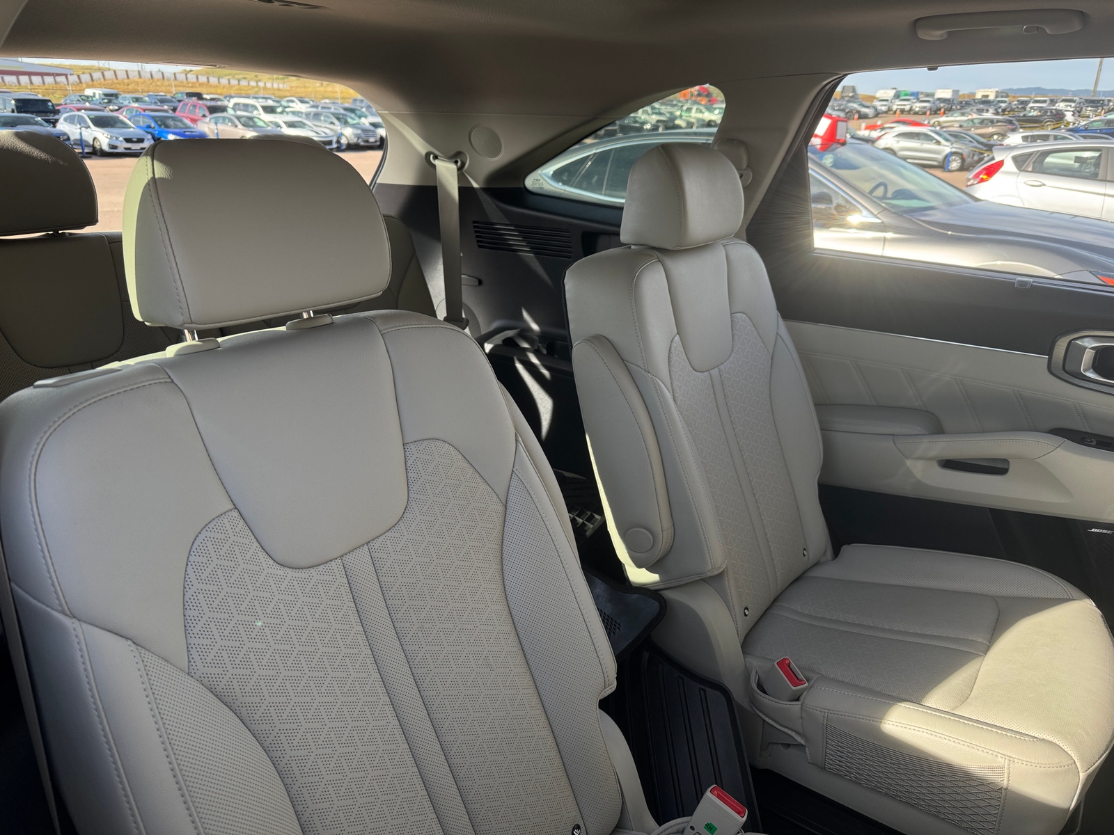Thumbnail: 2023 Kia Sorento - 5