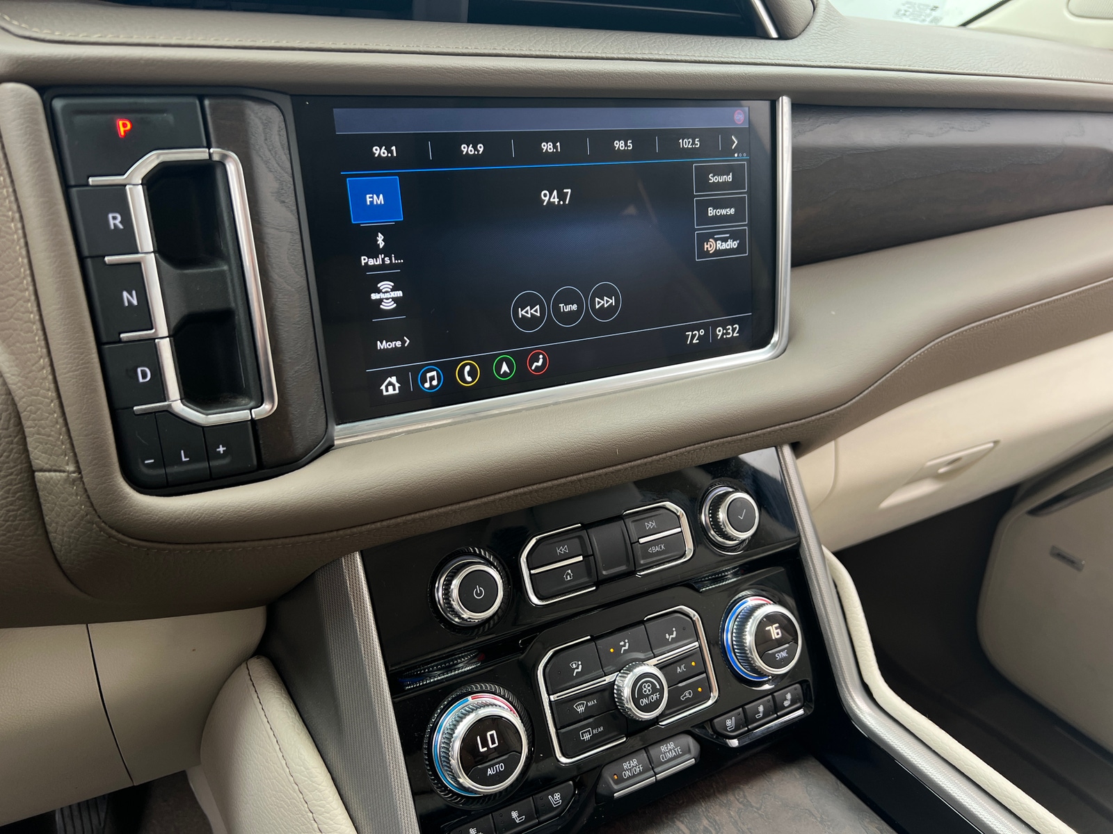 Thumbnail: 2021 GMC Yukon XL - 3