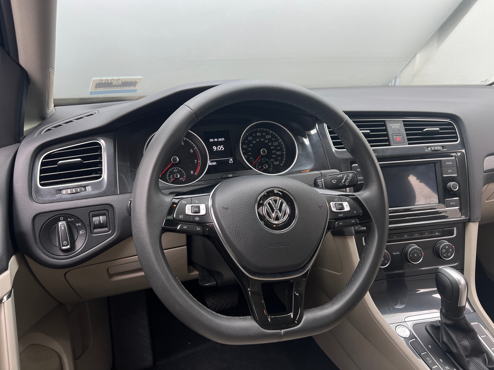 Thumbnail: 2020 Volkswagen Golf - 4