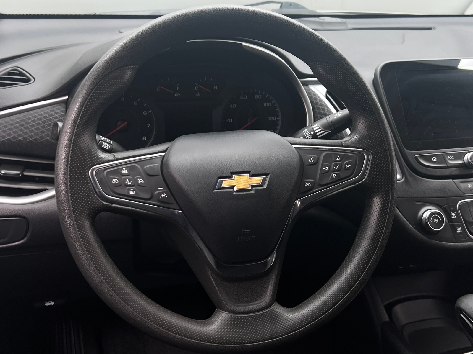 Thumbnail: 2023 Chevrolet Malibu - 5