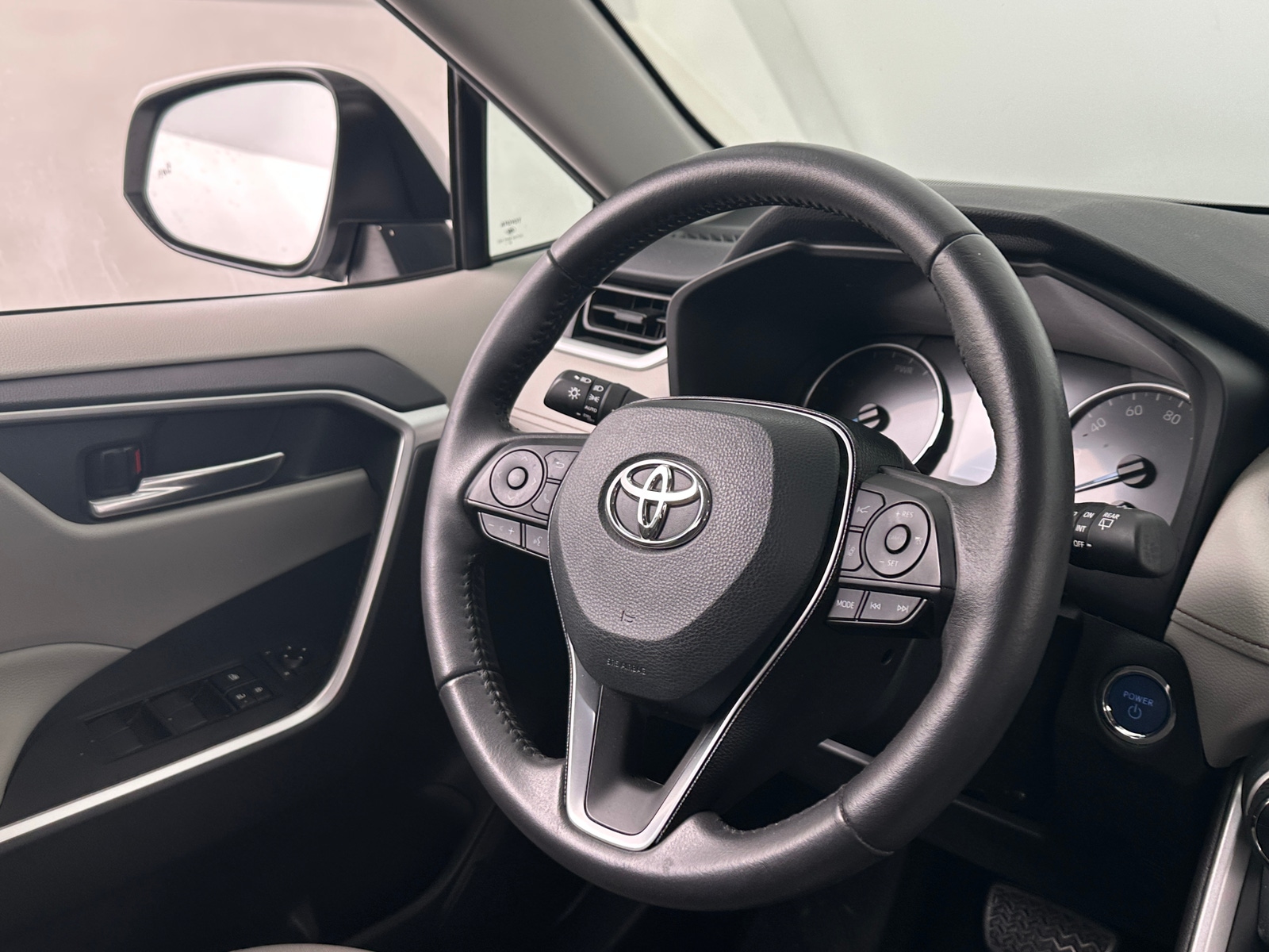 Thumbnail: 2021 Toyota RAV4 - 5