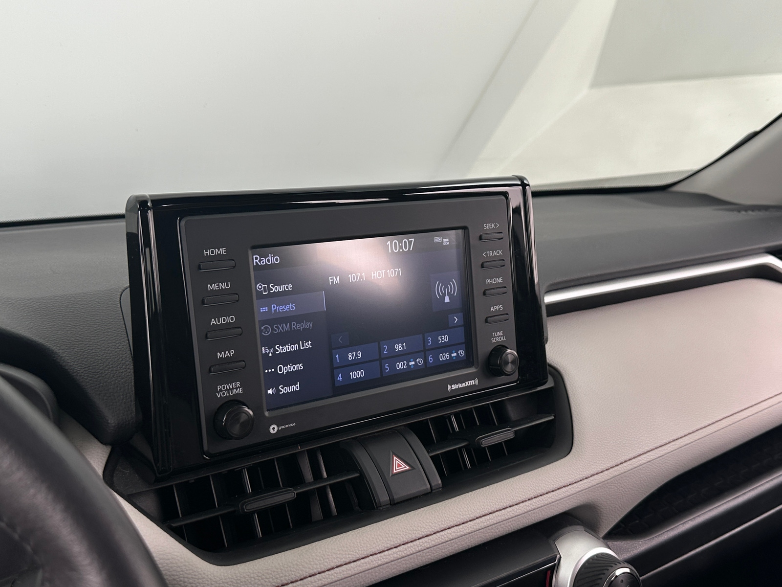 Thumbnail: 2021 Toyota RAV4 - 4