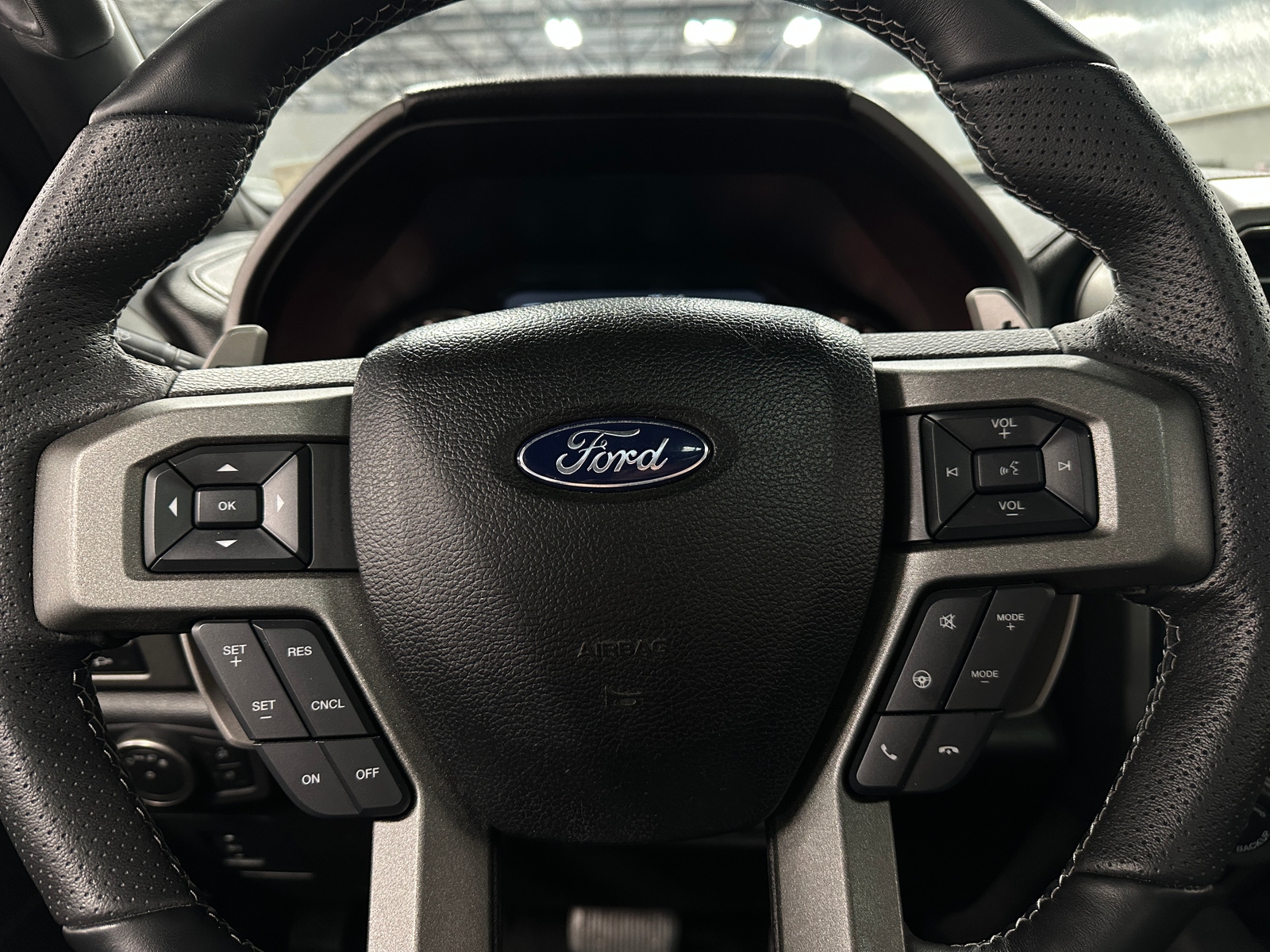 Thumbnail: 2017 Ford Econoline - 4