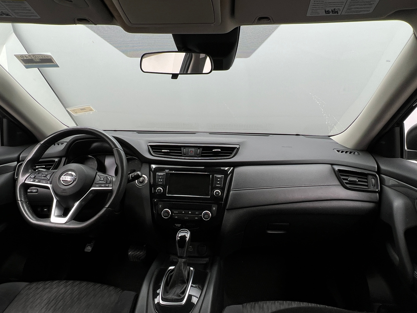 Thumbnail: 2019 Nissan Rogue - 3
