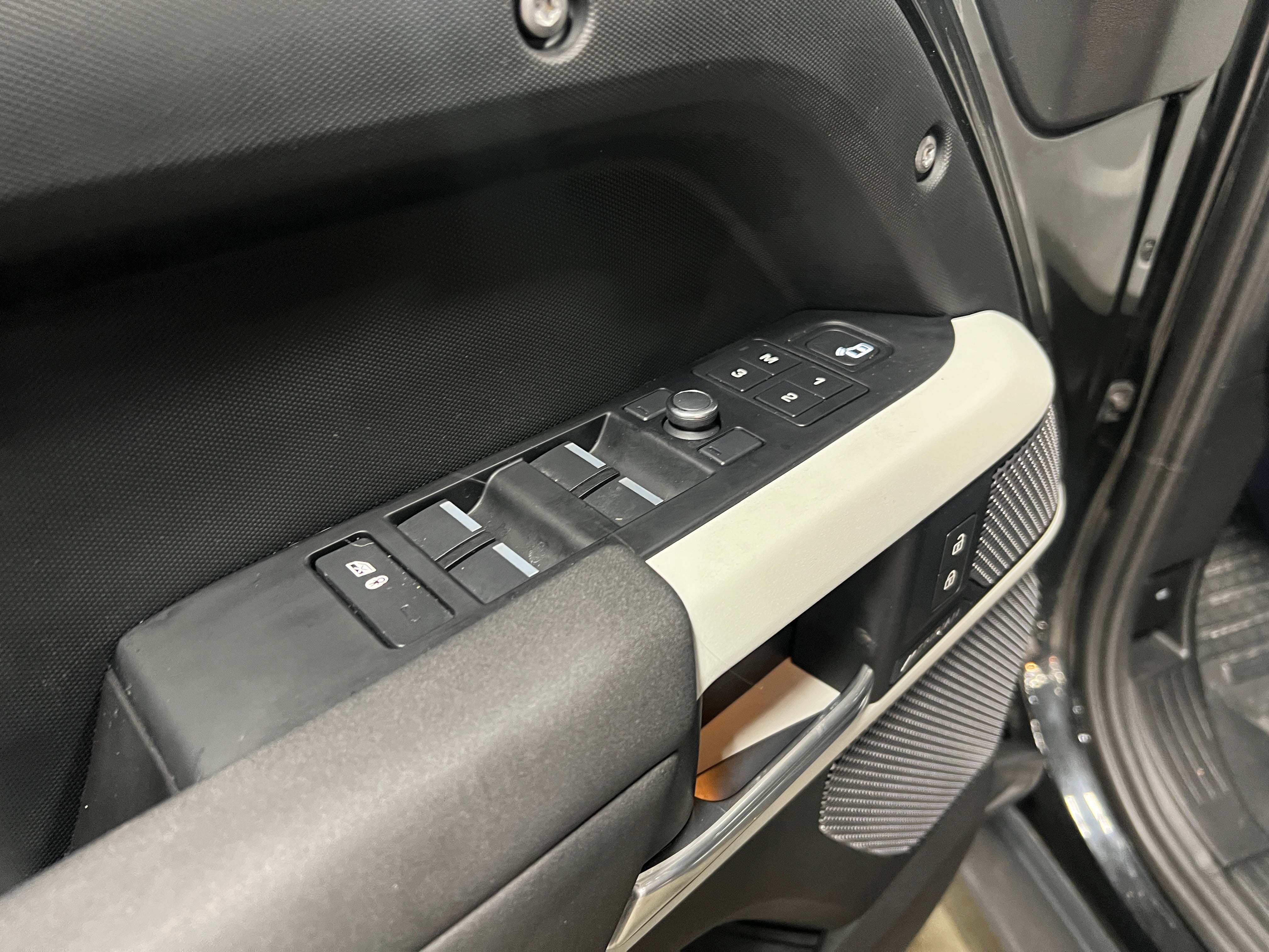 2021 Land Rover Defender