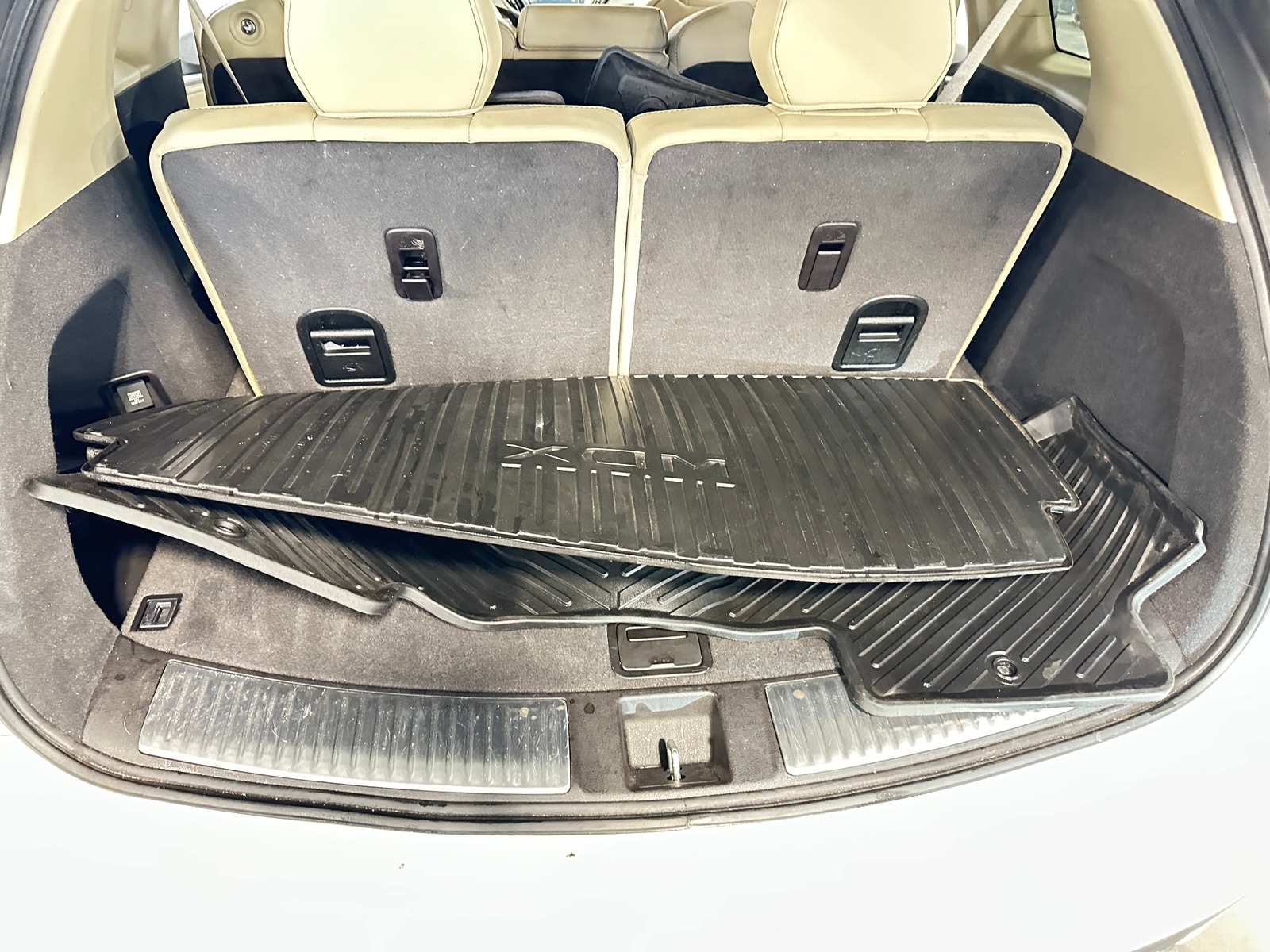 Thumbnail: 2020 Acura MDX - 6