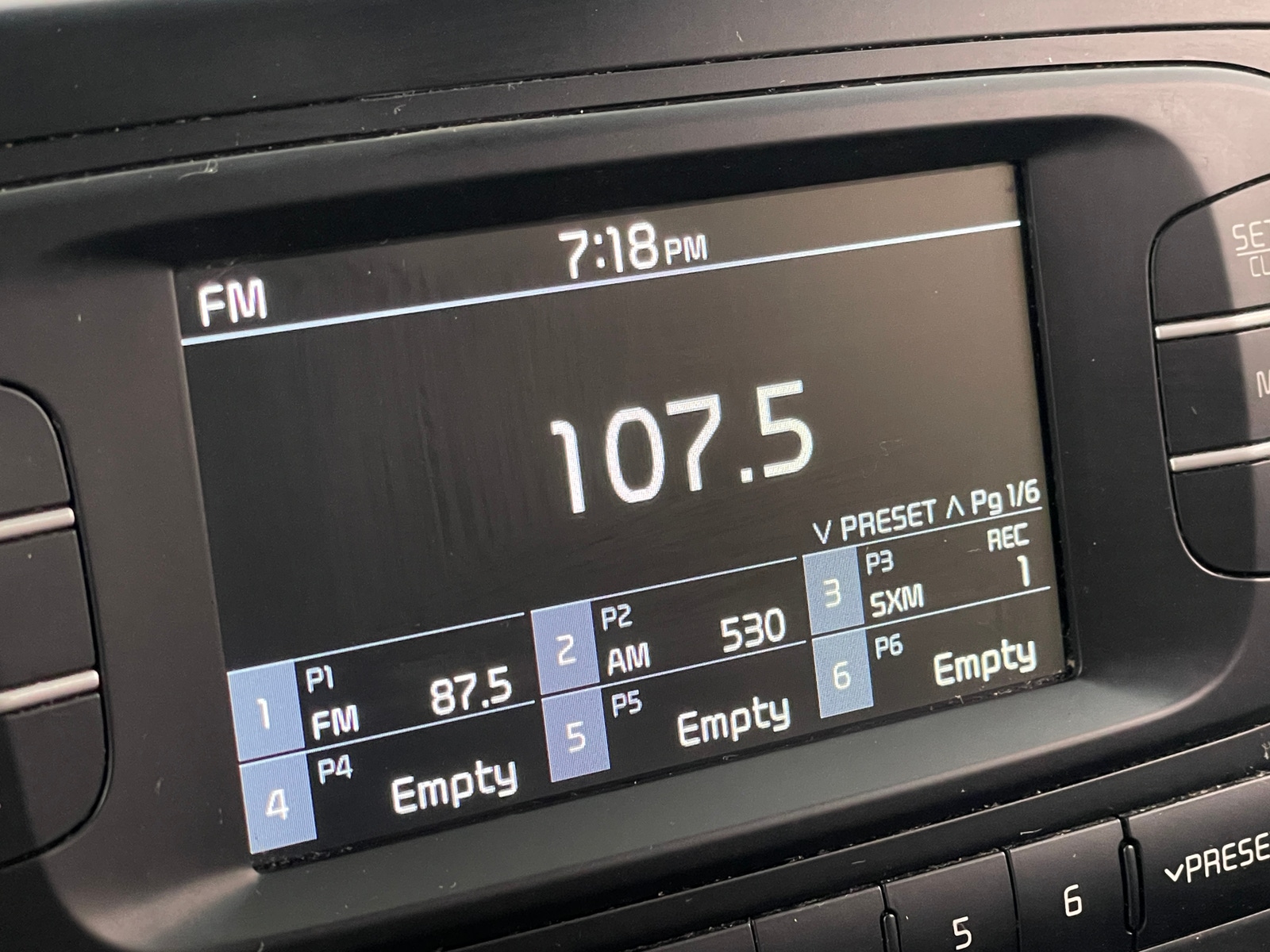 Thumbnail: 2017 Kia Soul - 4