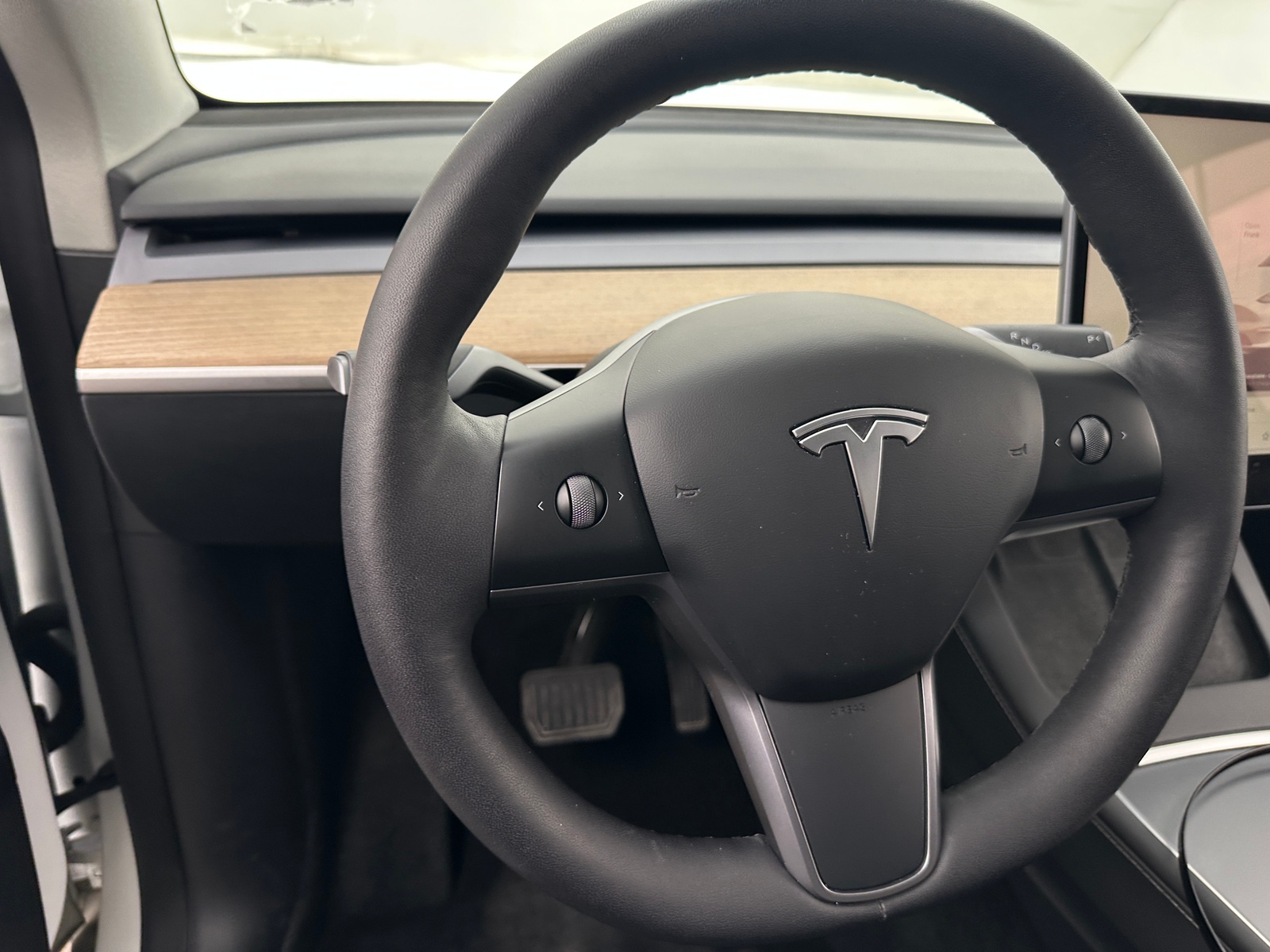 Thumbnail: 2023 Tesla Model Y - 4