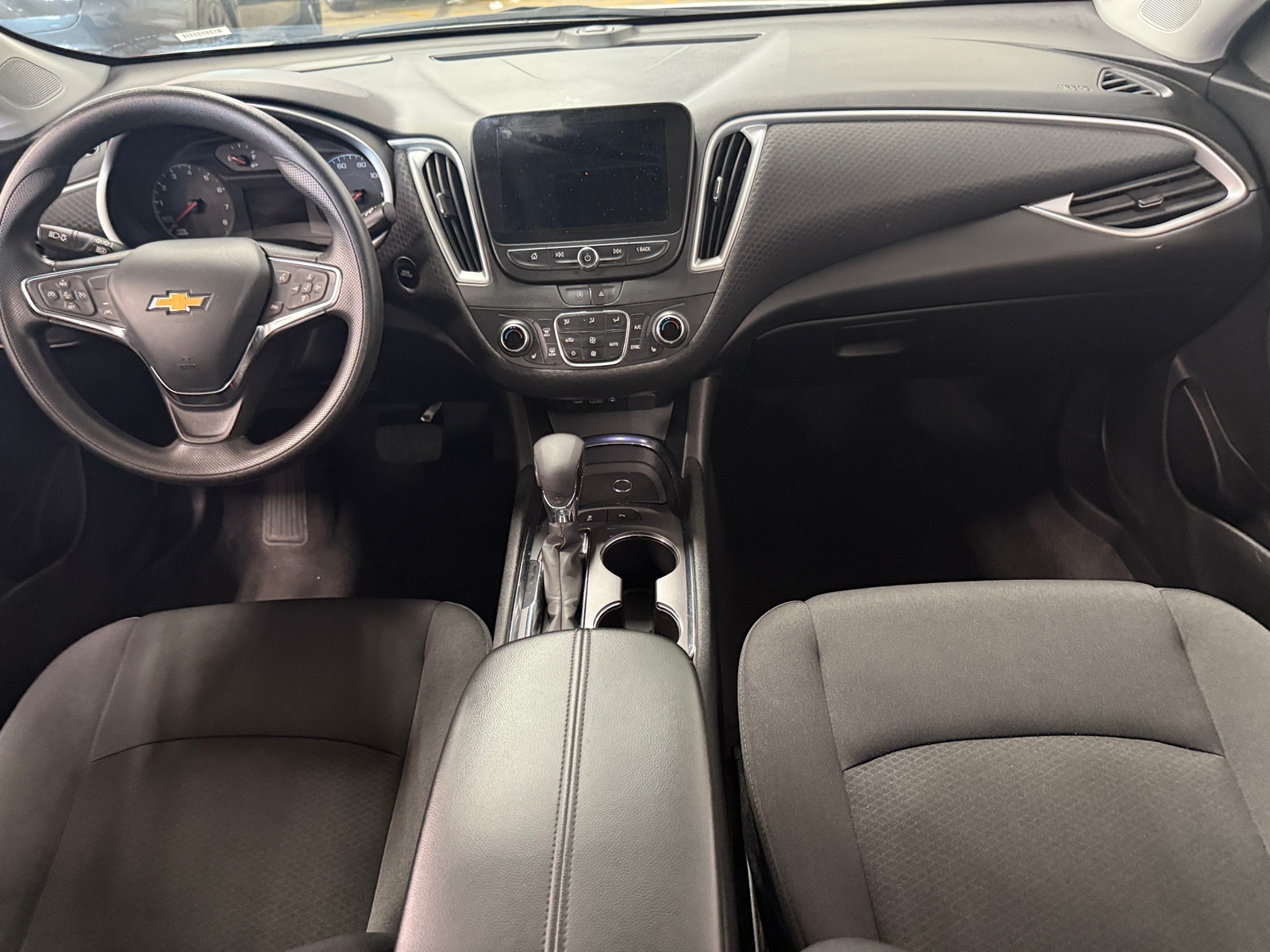 Thumbnail: 2024 Chevrolet Malibu - 3