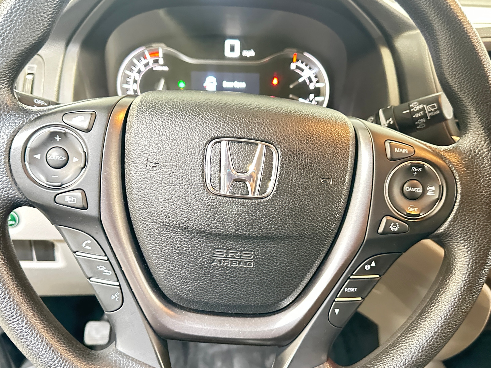 Thumbnail: 2017 Honda Pilot - 5