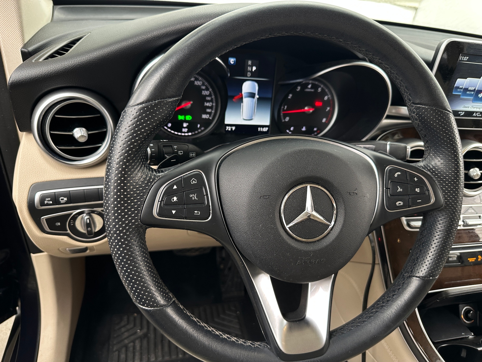 Thumbnail: 2019 Mercedes-Benz GLC - 4