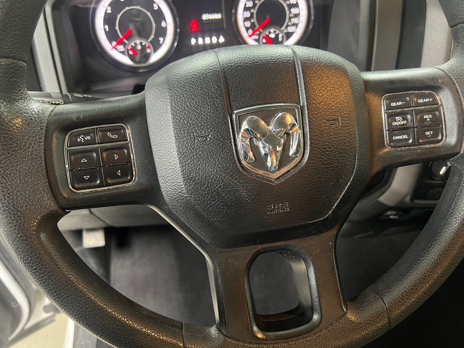 Thumbnail: 2019 RAM 1500 Classic - 5